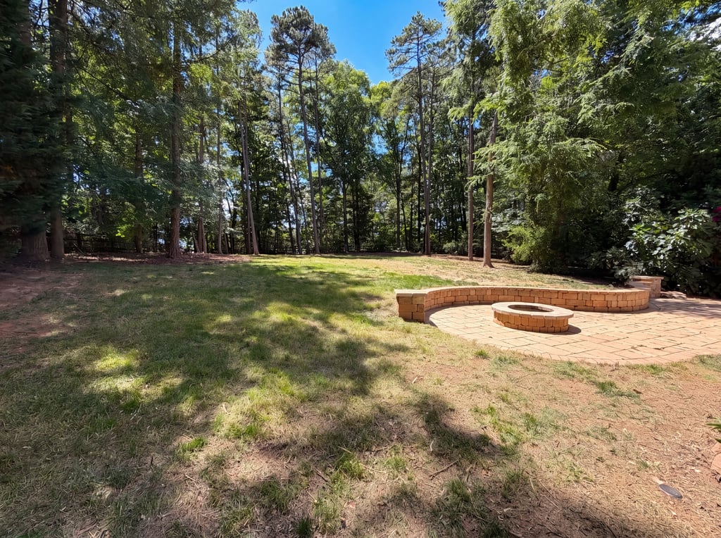 Photo 6 of 22 of 12209 Willingdon Rd, Huntersville, NC
