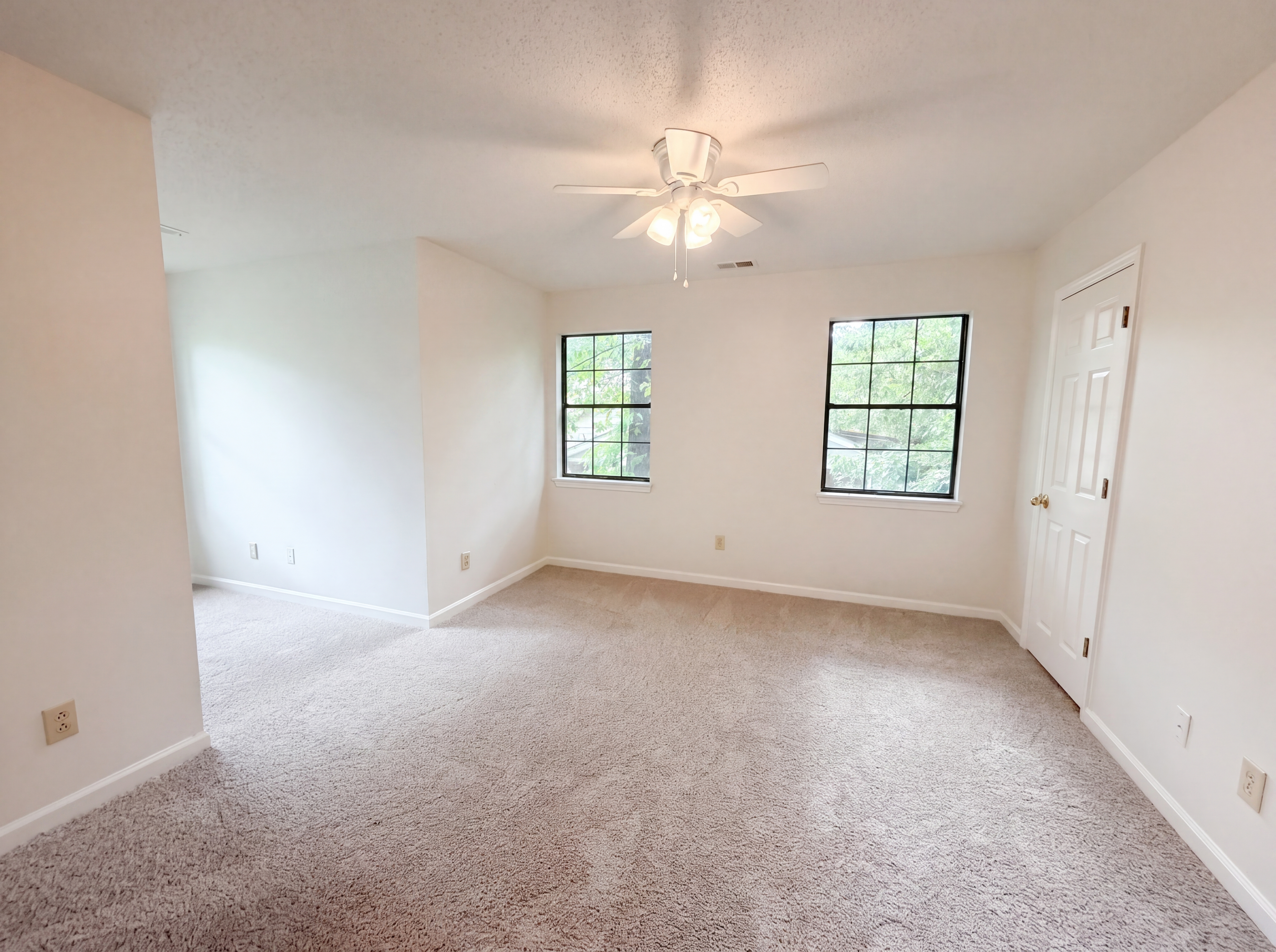 Photo 14 of 24 of 1223 6th St, Pleasant Grove, AL