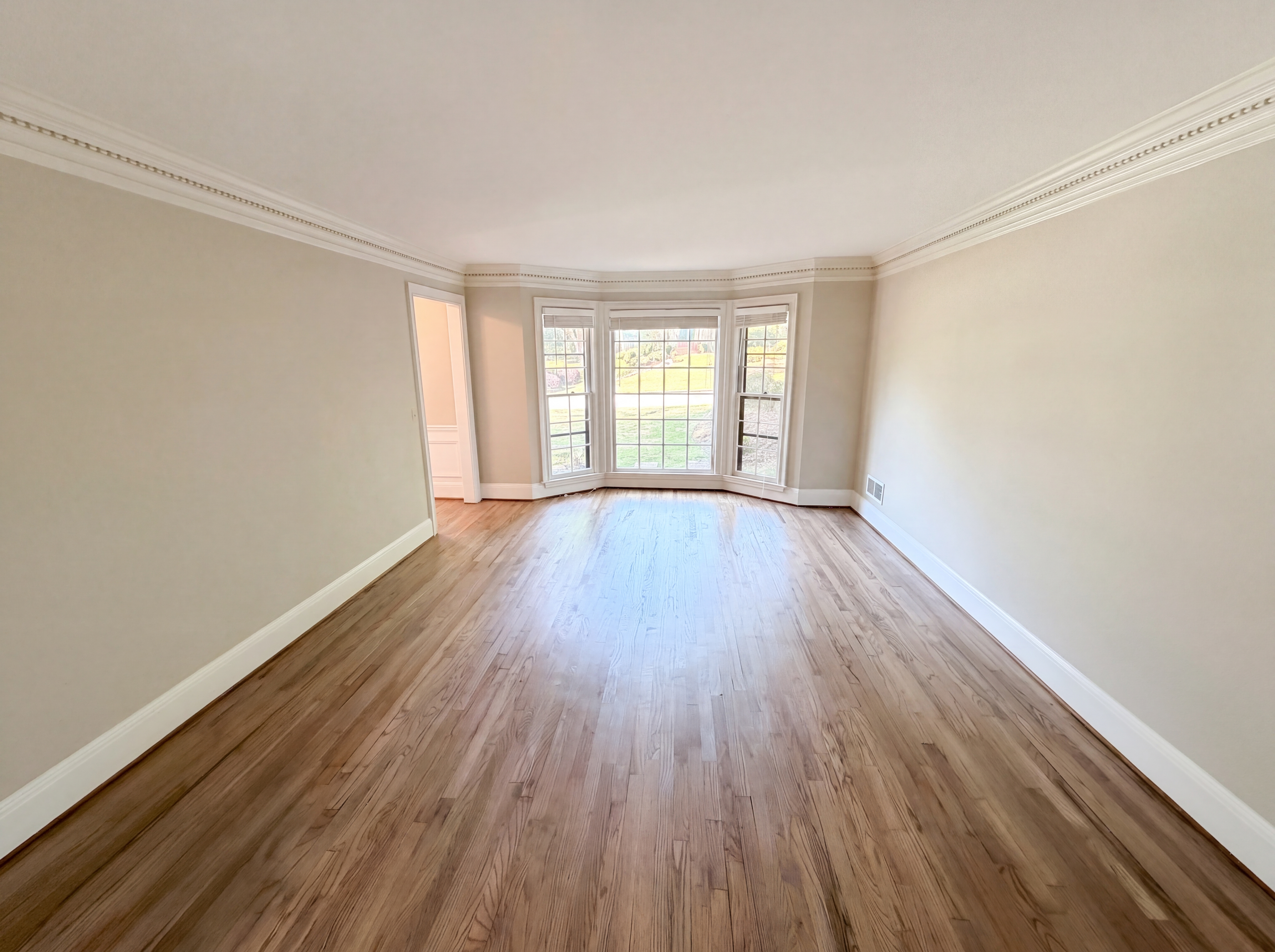 Photo 14 of 46 of 2360 Kimbrough Ct, Atlanta, GA