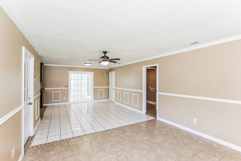 Property photo 3 of 805 Ketch Ct Unit A