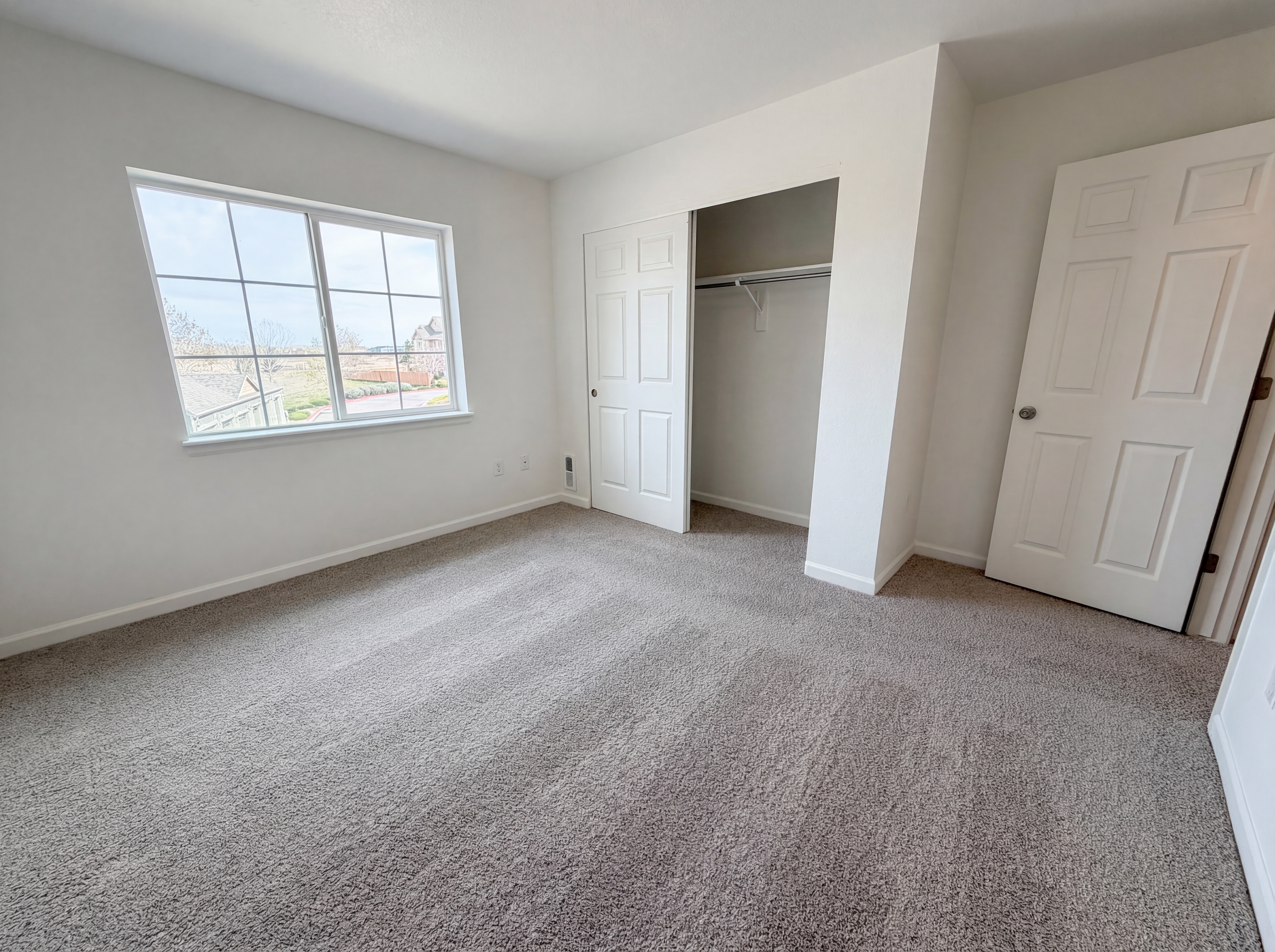 Photo 17 of 32 of 15800 E 121st Ave, Lochbuie, CO