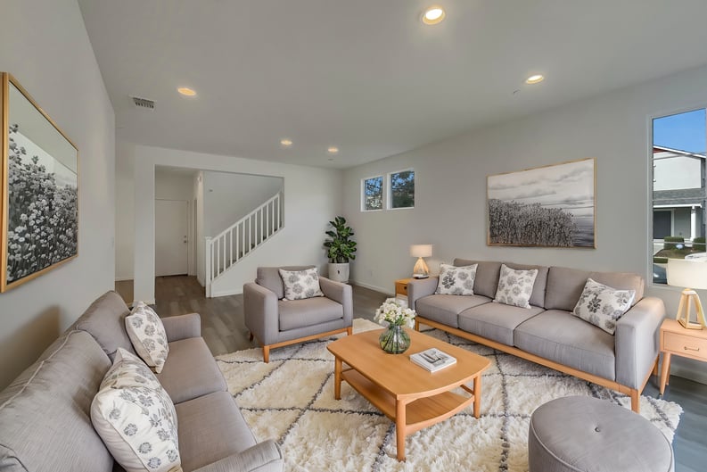 Property photo 2 of 4579 Juneberry Dr