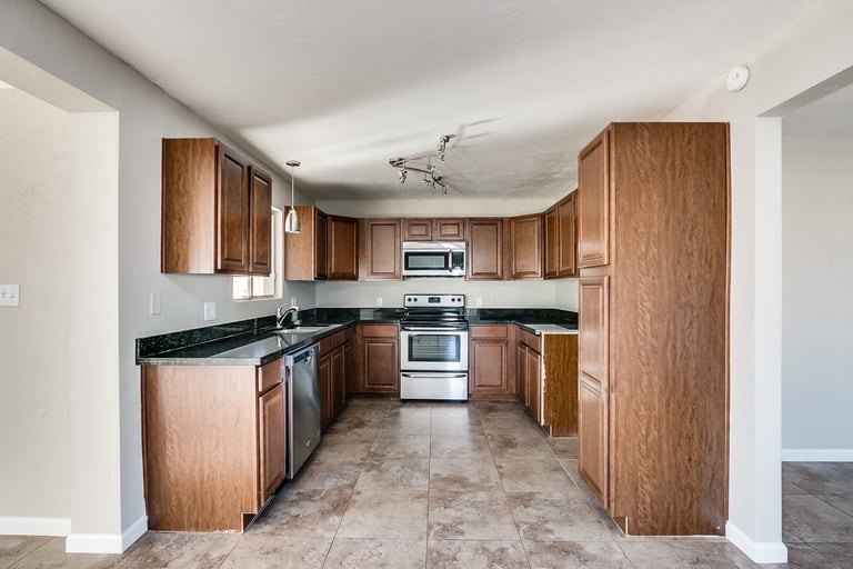 Photo 3 of 33 - 453 N Kirchoff, Mesa, AZ 85203