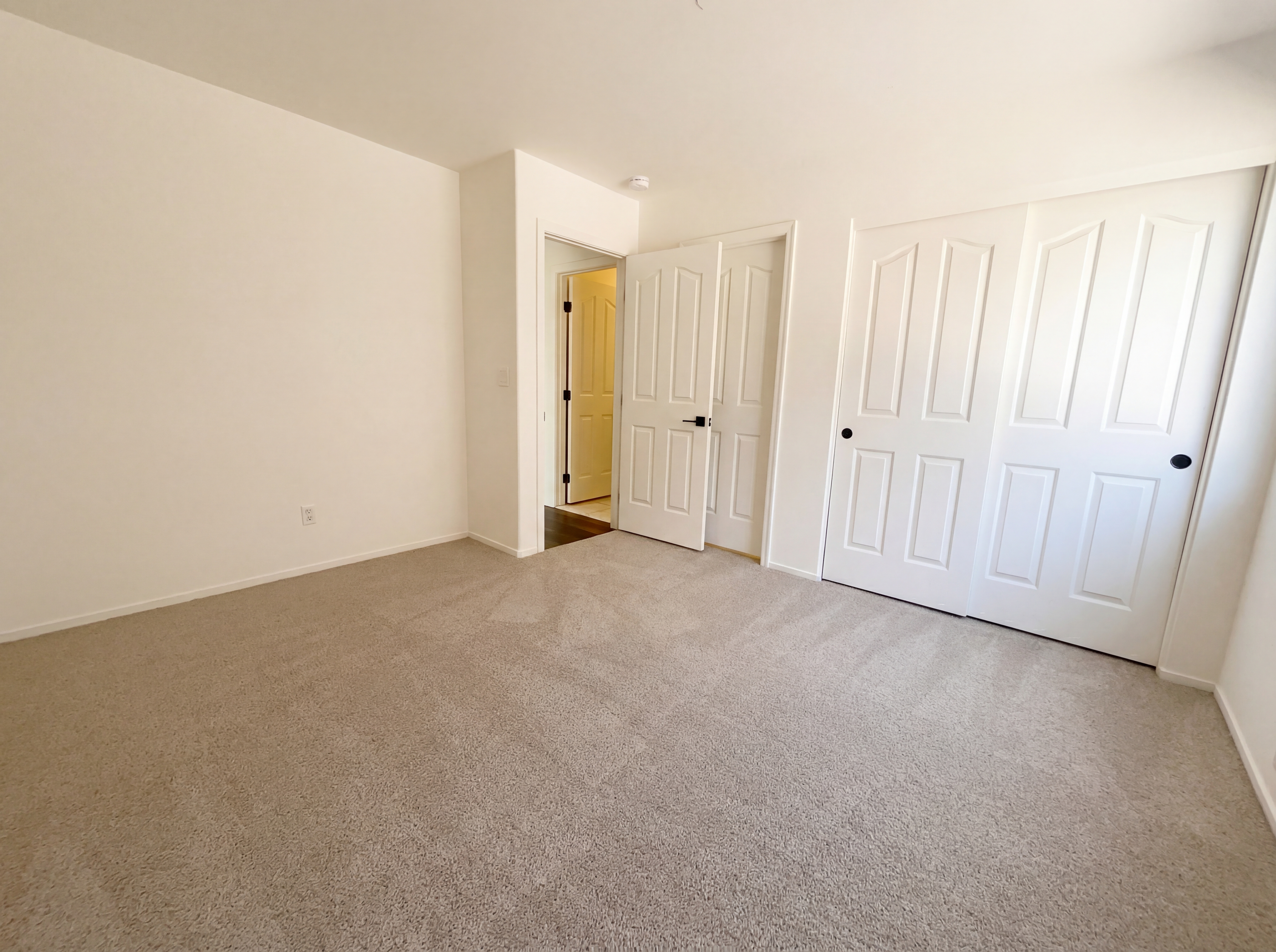 Photo 12 of 26 of 7848 Desert Bell Ave, Las Vegas, NV
