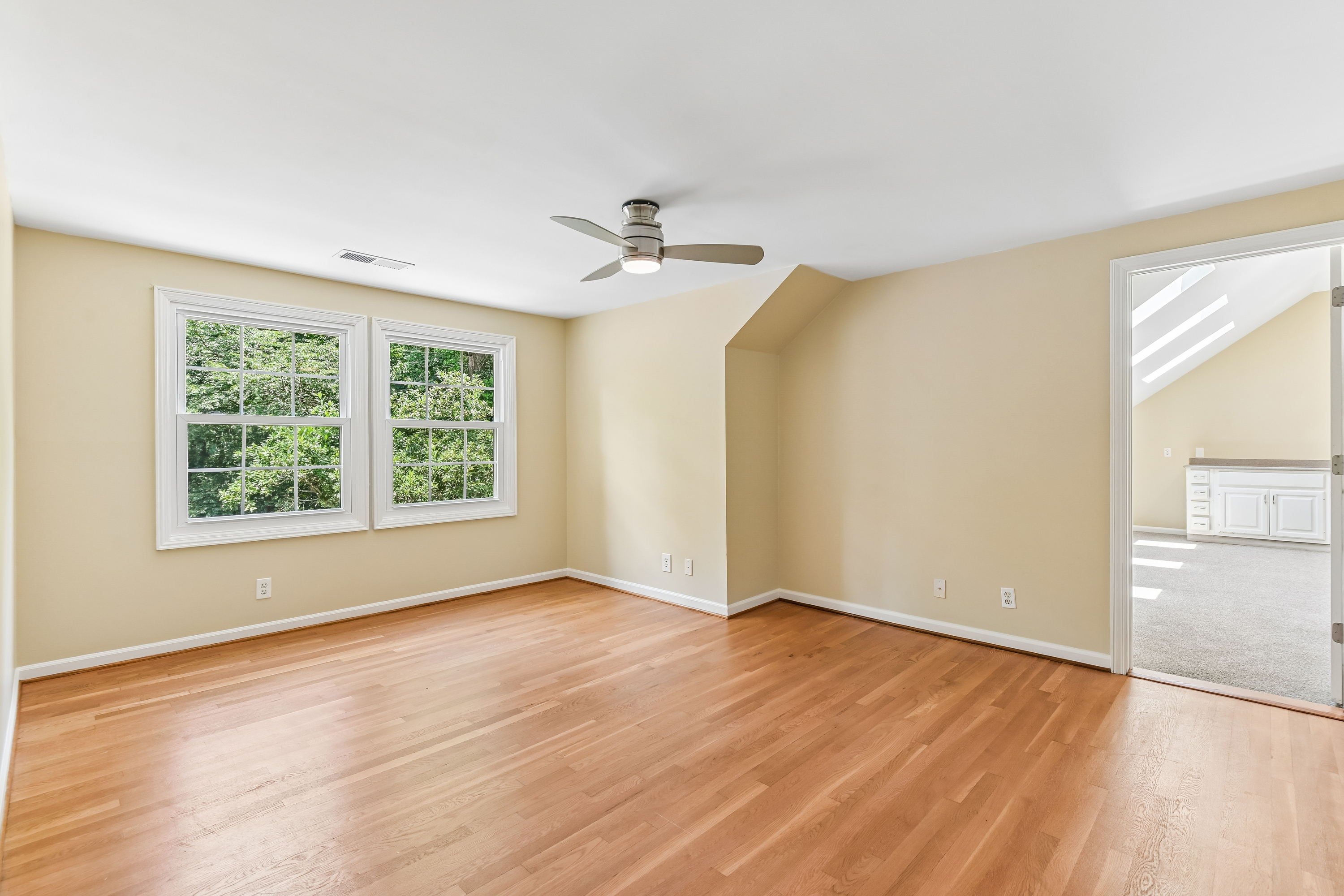Photo 51 of 87 of 3135 Spalding Dr, Atlanta, GA