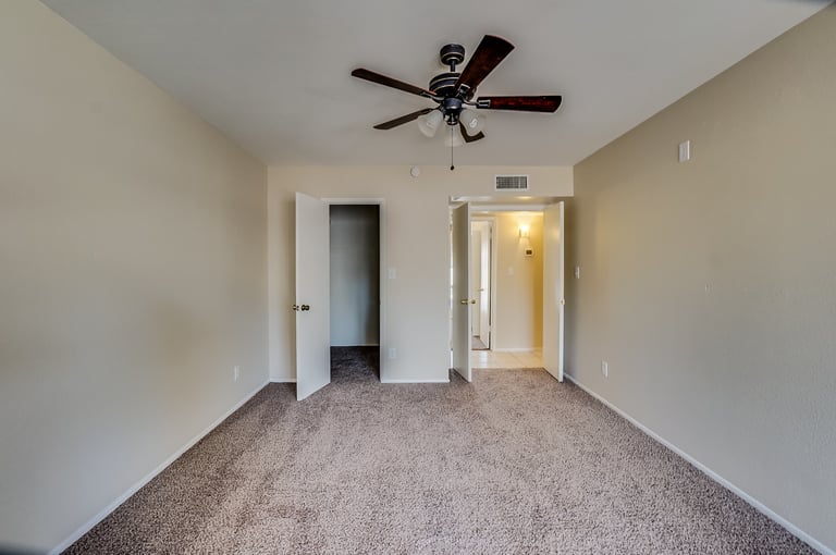 Photo 10 of 16 - 5265 W Carol Ave, Glendale, AZ 85302