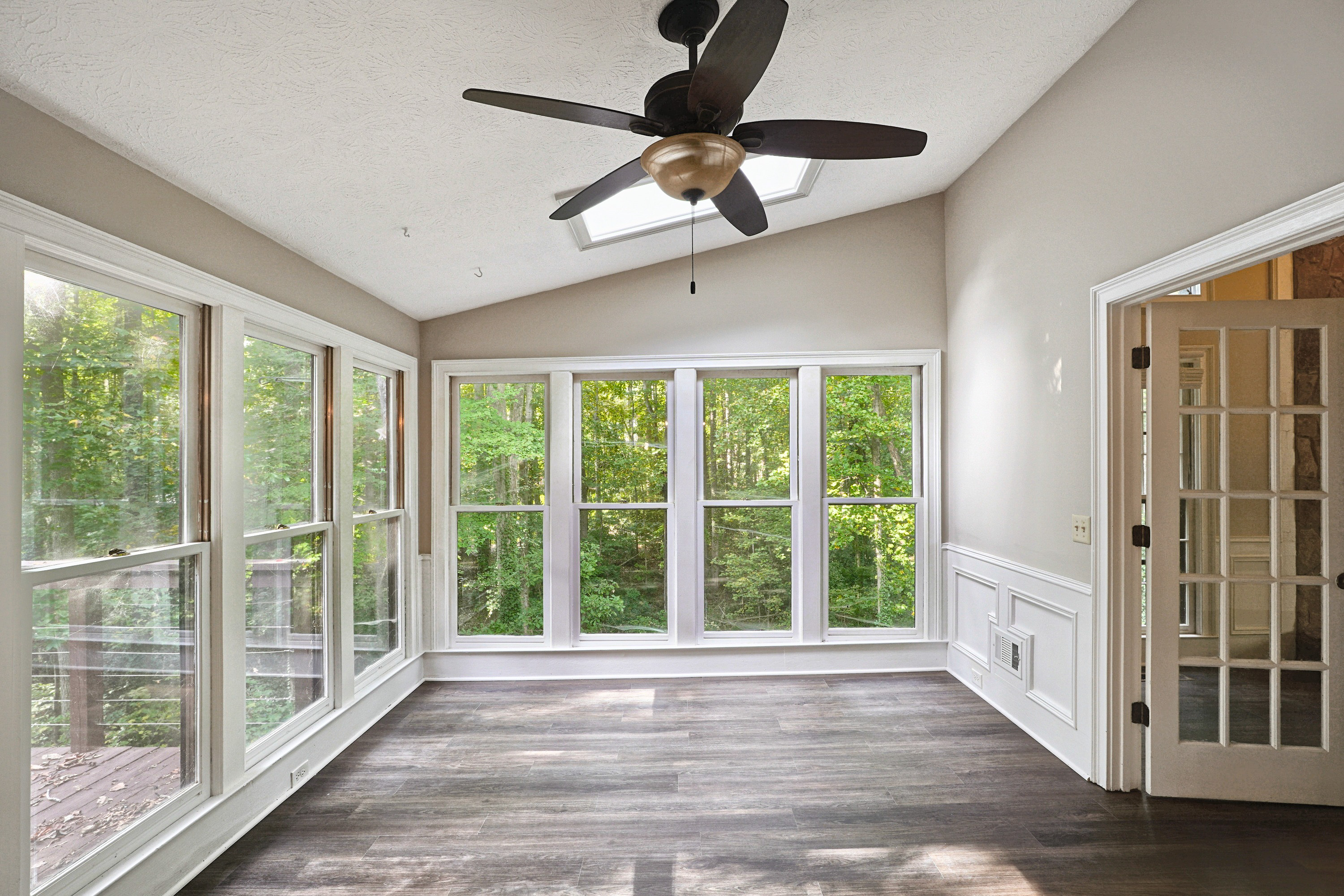Photo 11 of 63 of 2360 Kimbrough Ct, Sandy Springs, GA
