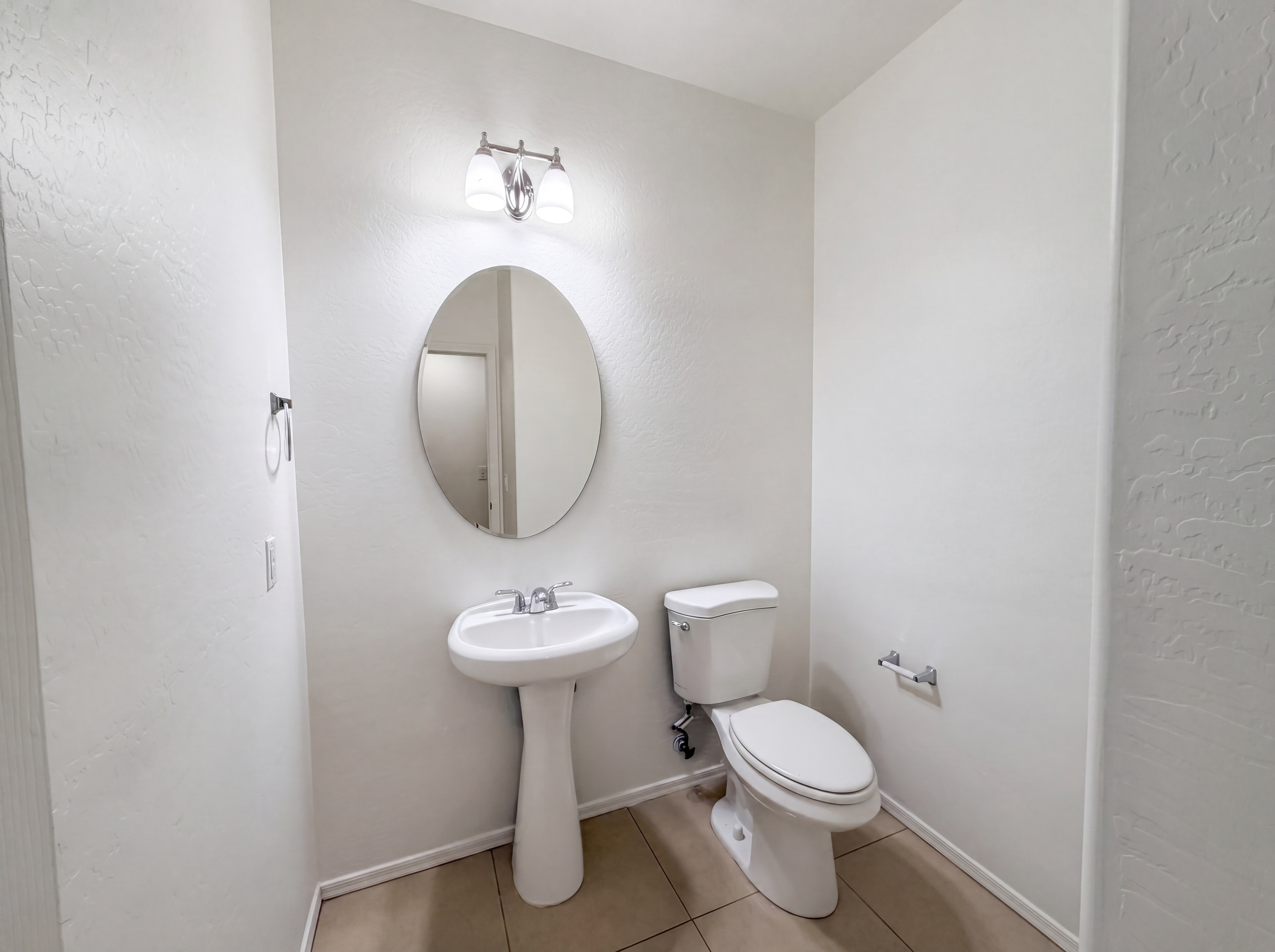Photo 15 of 22 of 1718 W Colter St, Phoenix, AZ