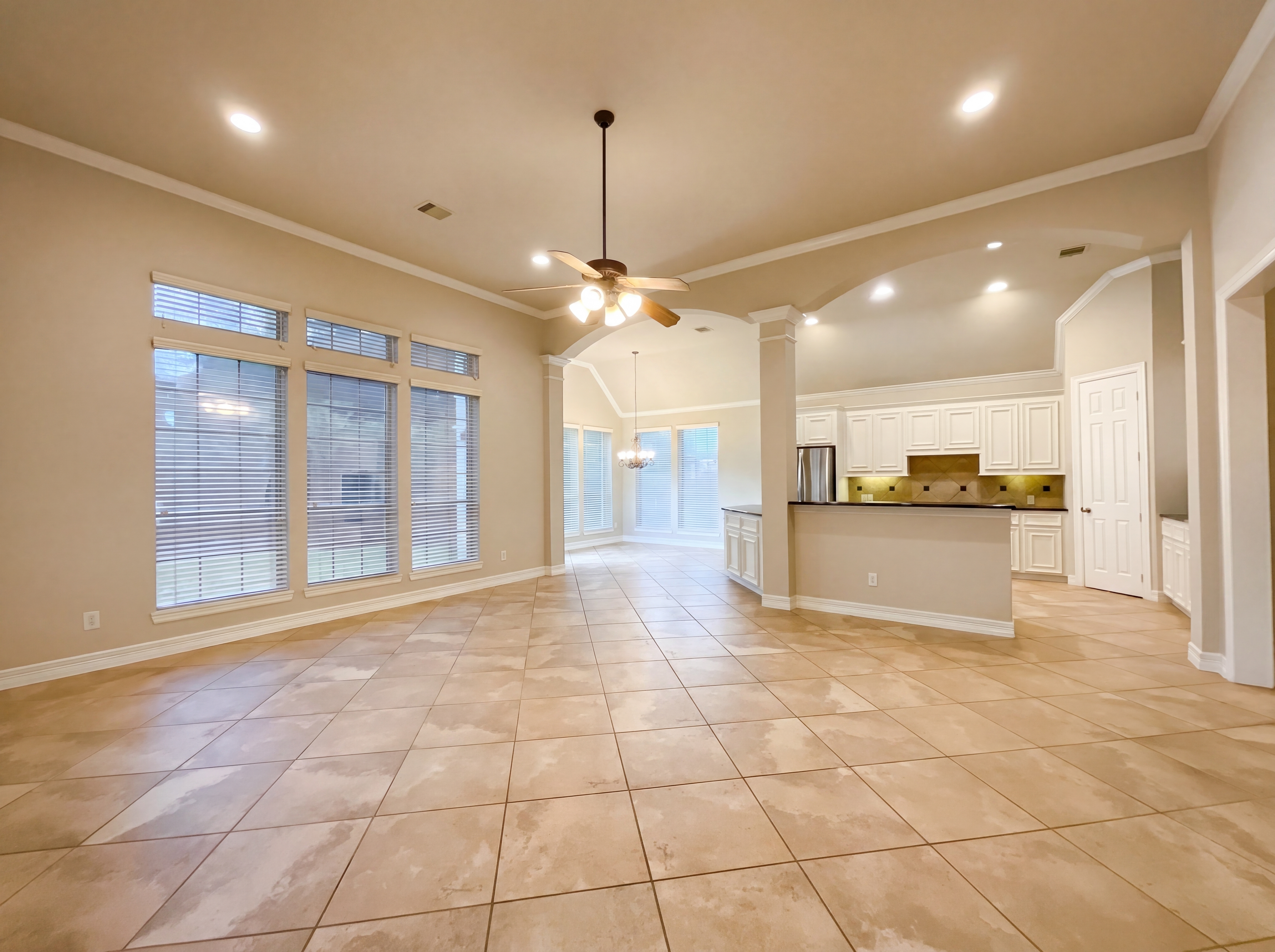 Photo 9 of 24 of 26319 Watercypress Ct, Cypress, TX