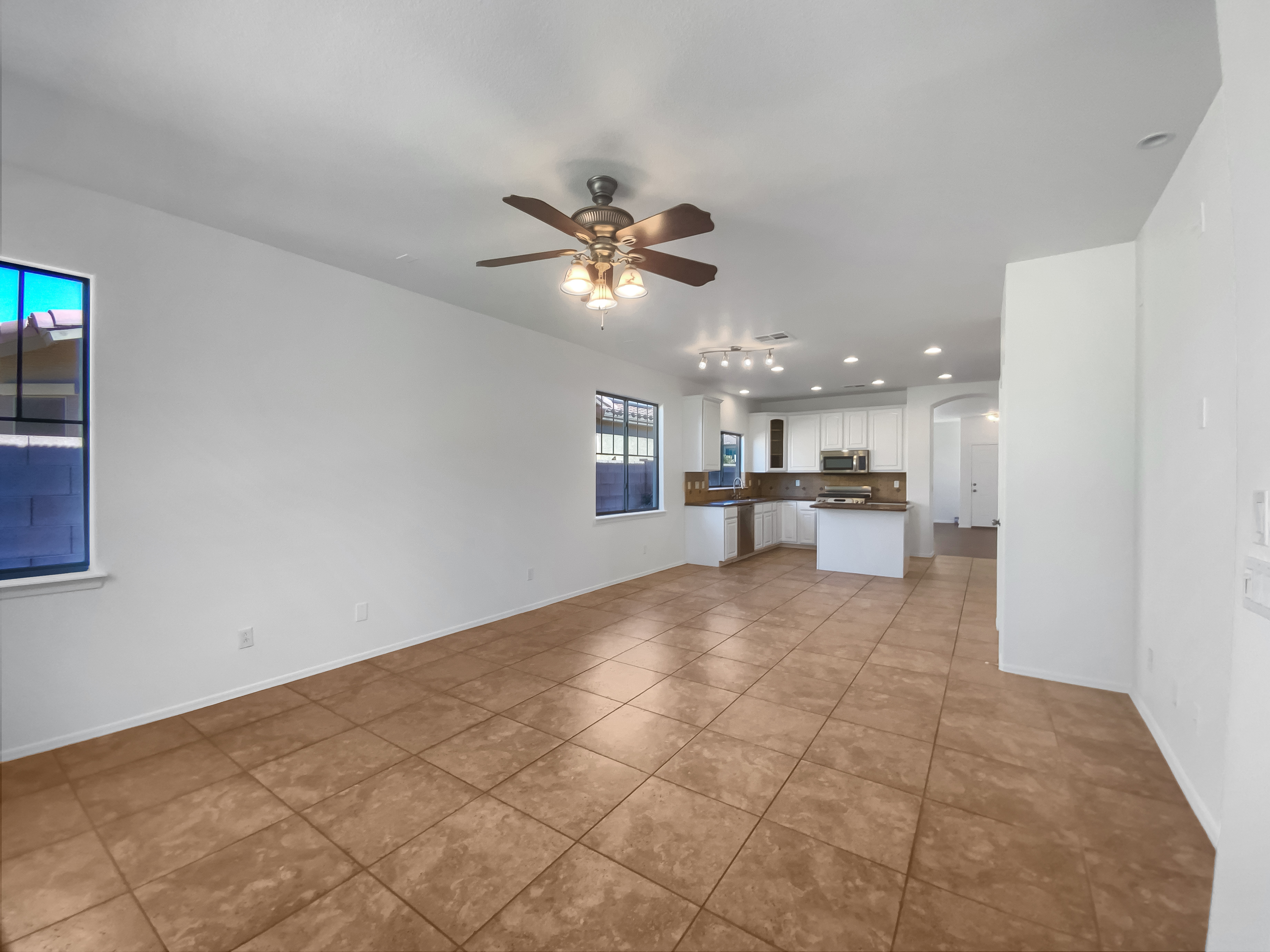 Photo 11 of 21 of 18862 E Lark Dr, Queen Creek, AZ