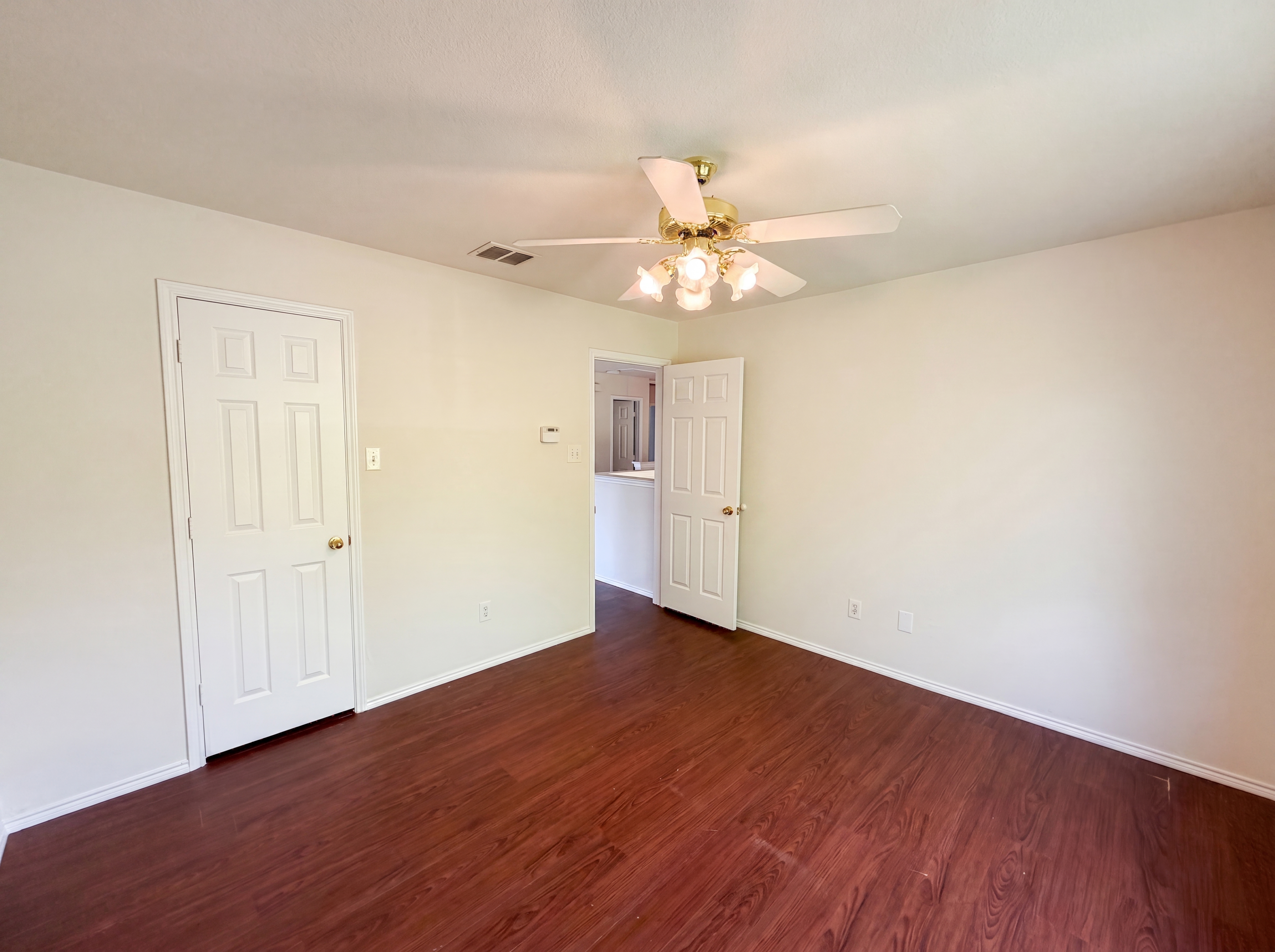 Photo 14 of 22 of 1202 McCormick St, Garland, TX