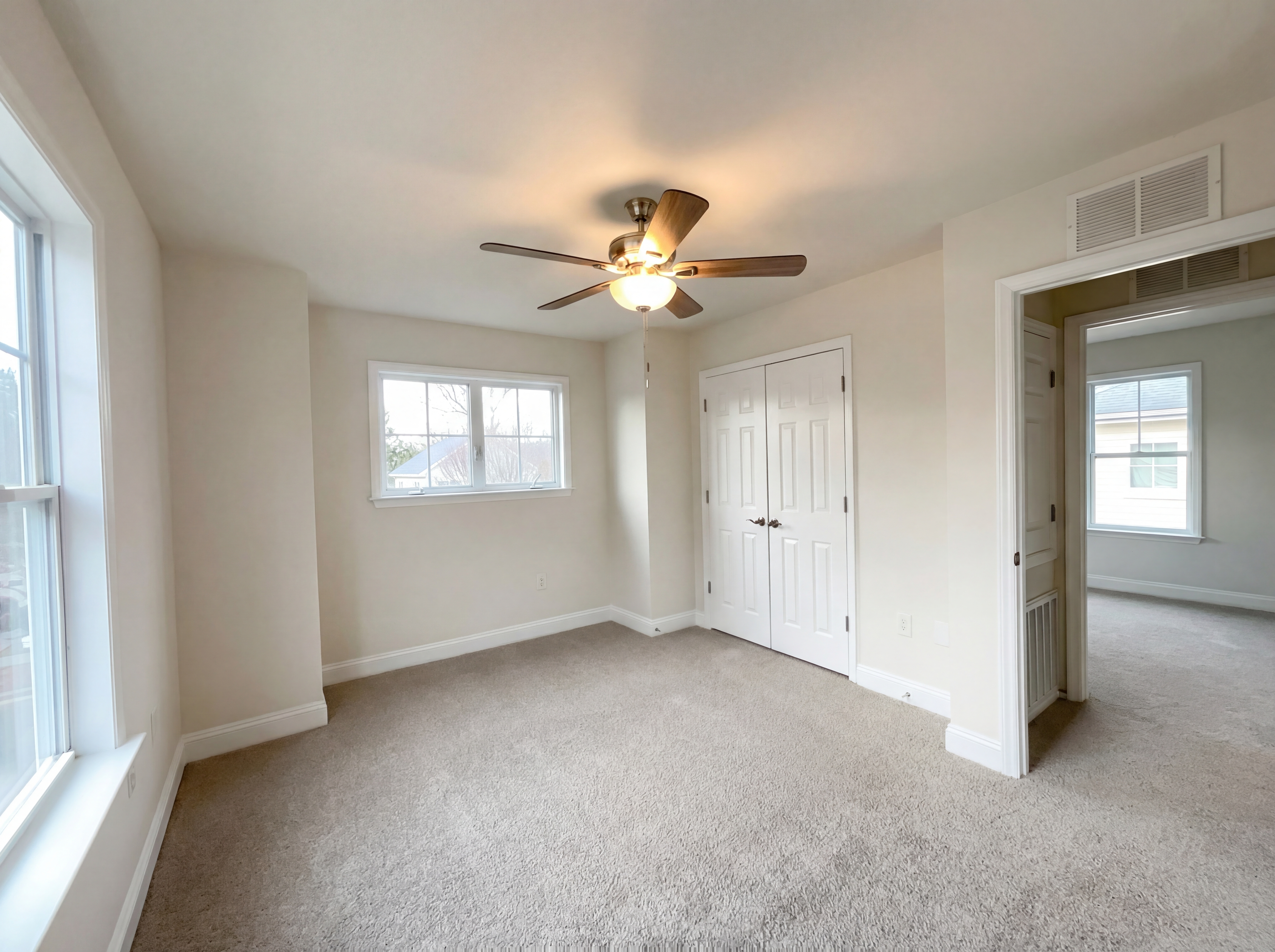 Photo 11 of 17 of 604 Eastway Ave, Durham, NC