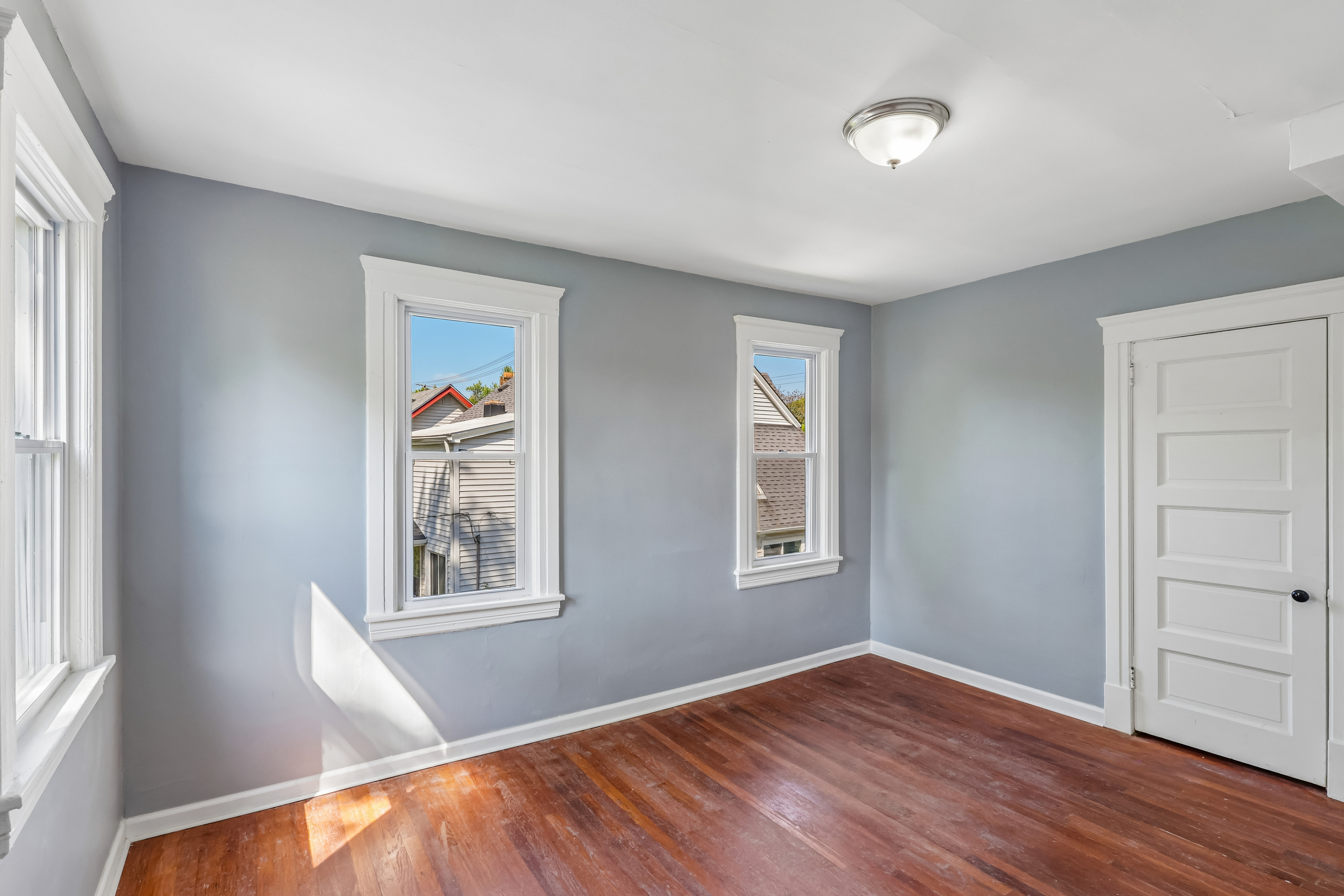 Photo 7 of 28 of 4012 Bluestone Rd, Cleveland, OH