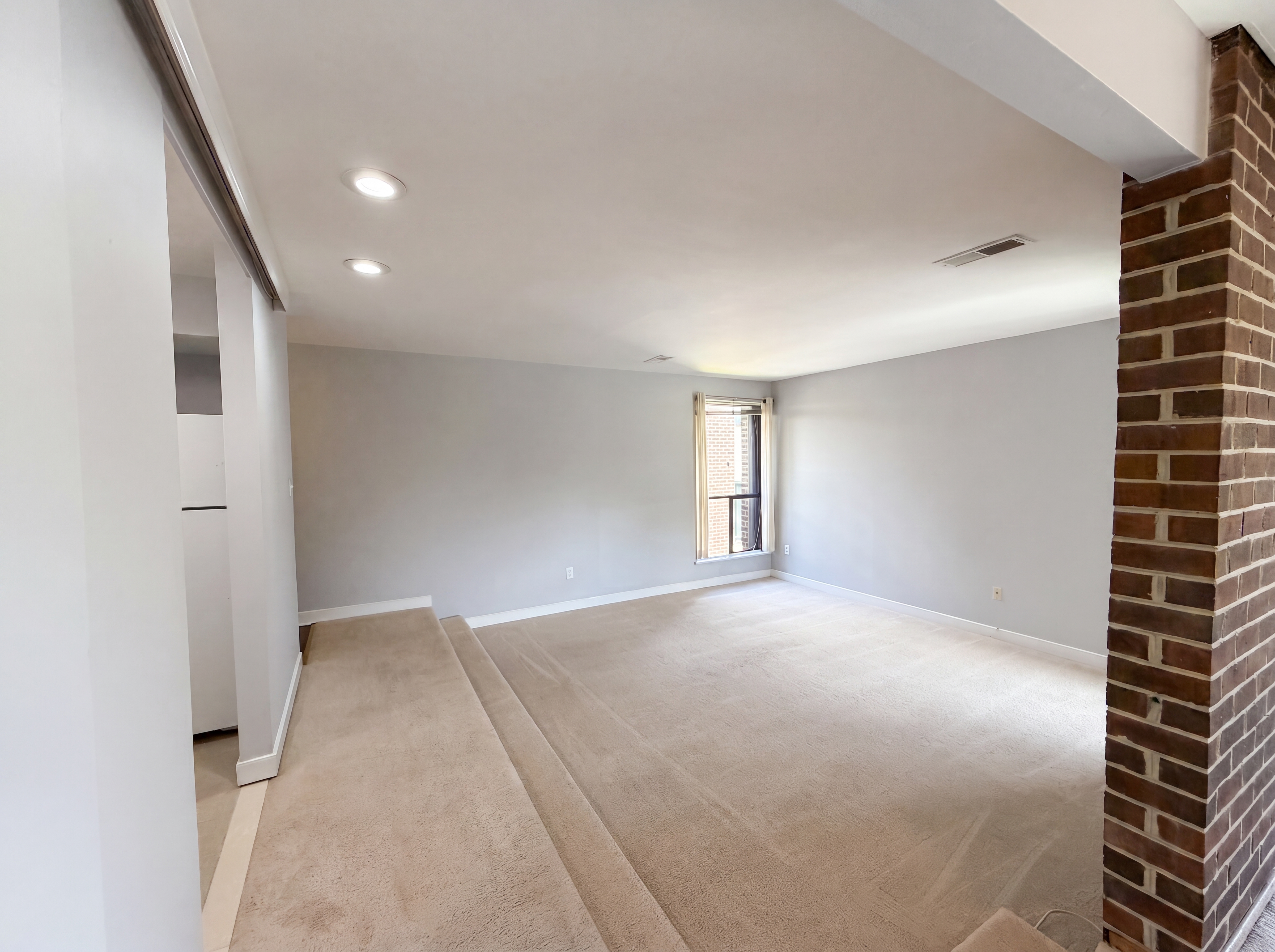 Photo 9 of 16 of 9907 Blundon Dr, Silver Spring, MD
