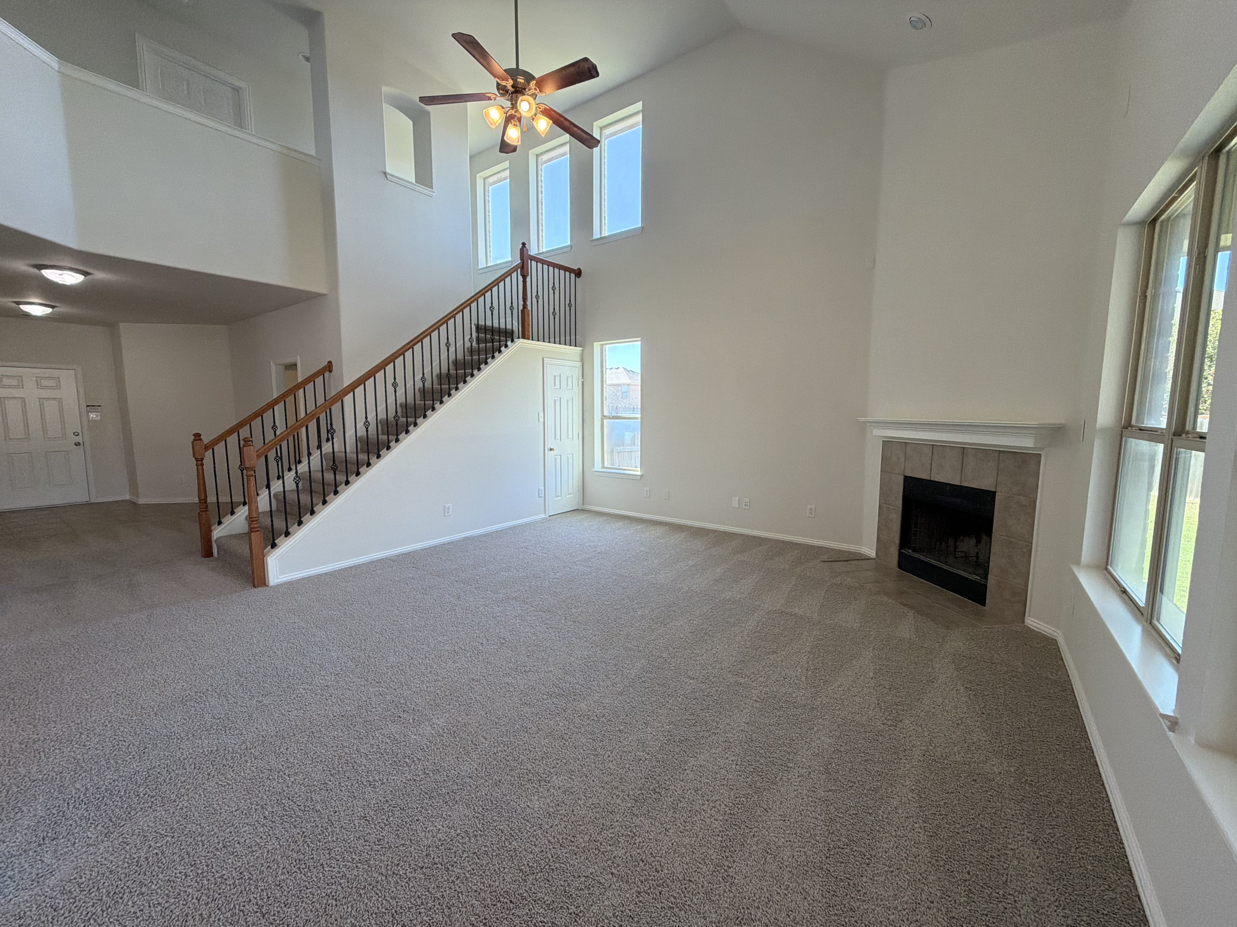 Photo 9 of 32 of 2030 Uvalde Dr, Forney, TX