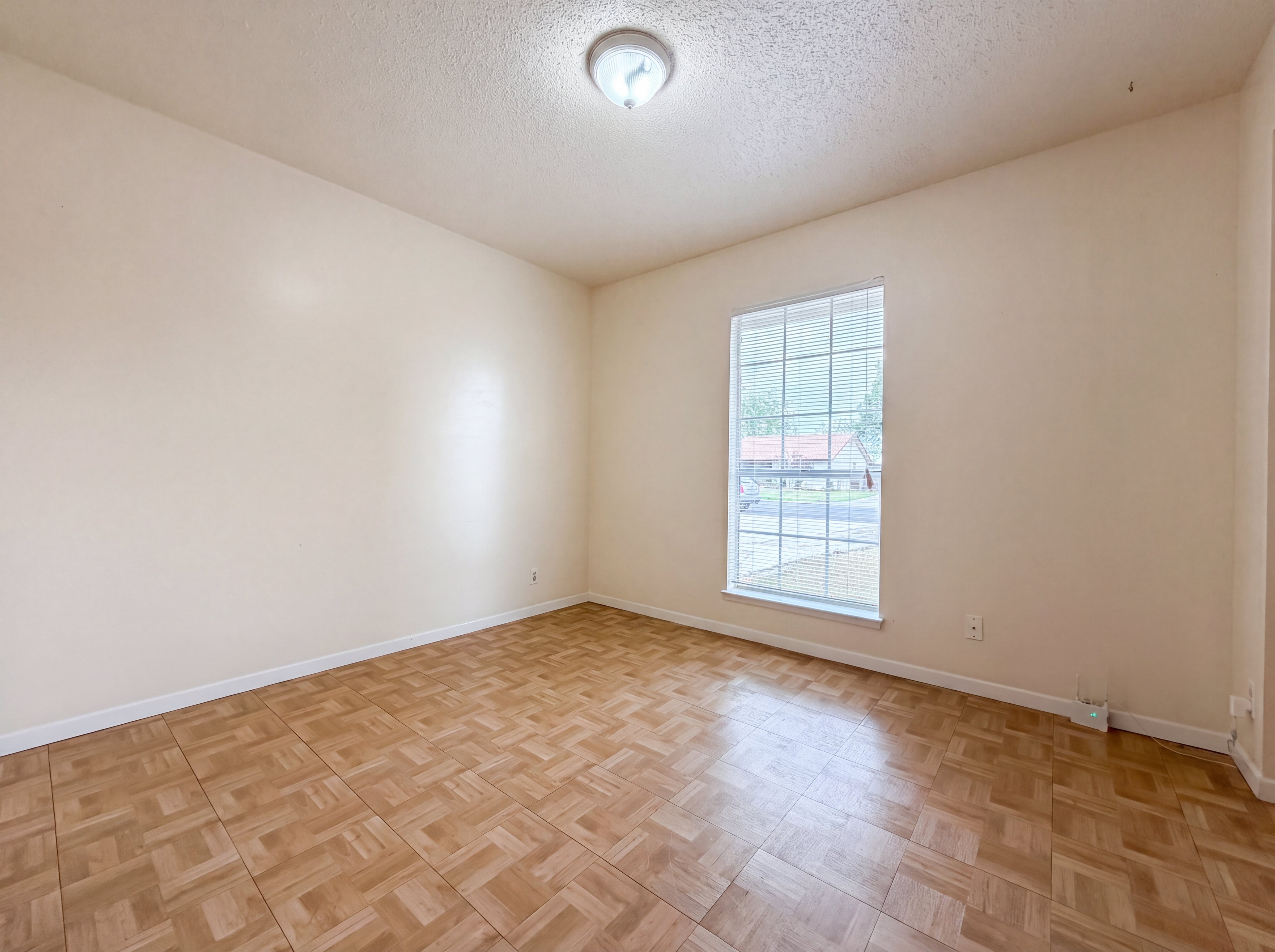 Photo 13 of 17 of 528 Pecan Dr, Schertz, TX