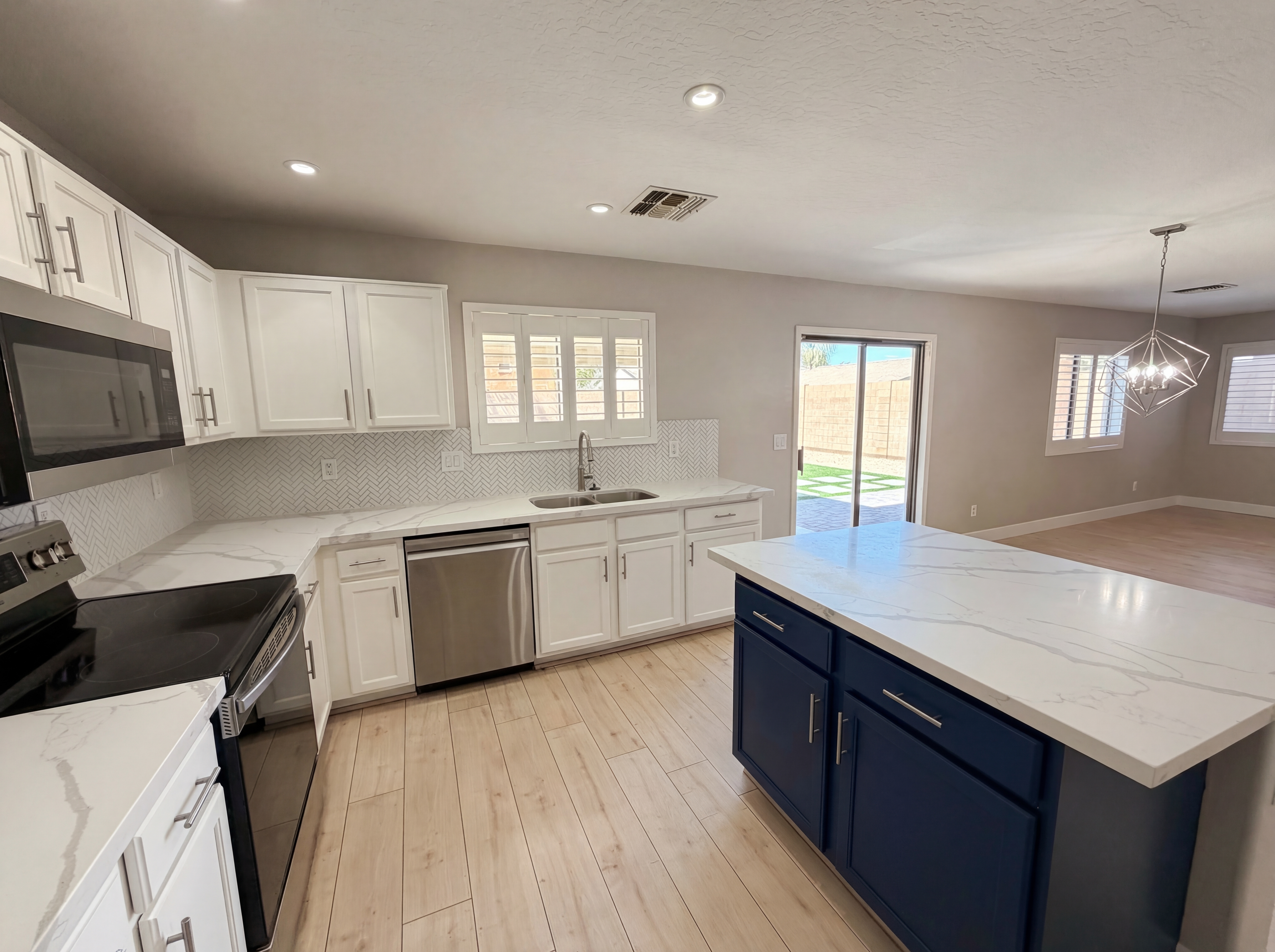 Photo 8 of 26 of 10018 W Miami St, Tolleson, AZ
