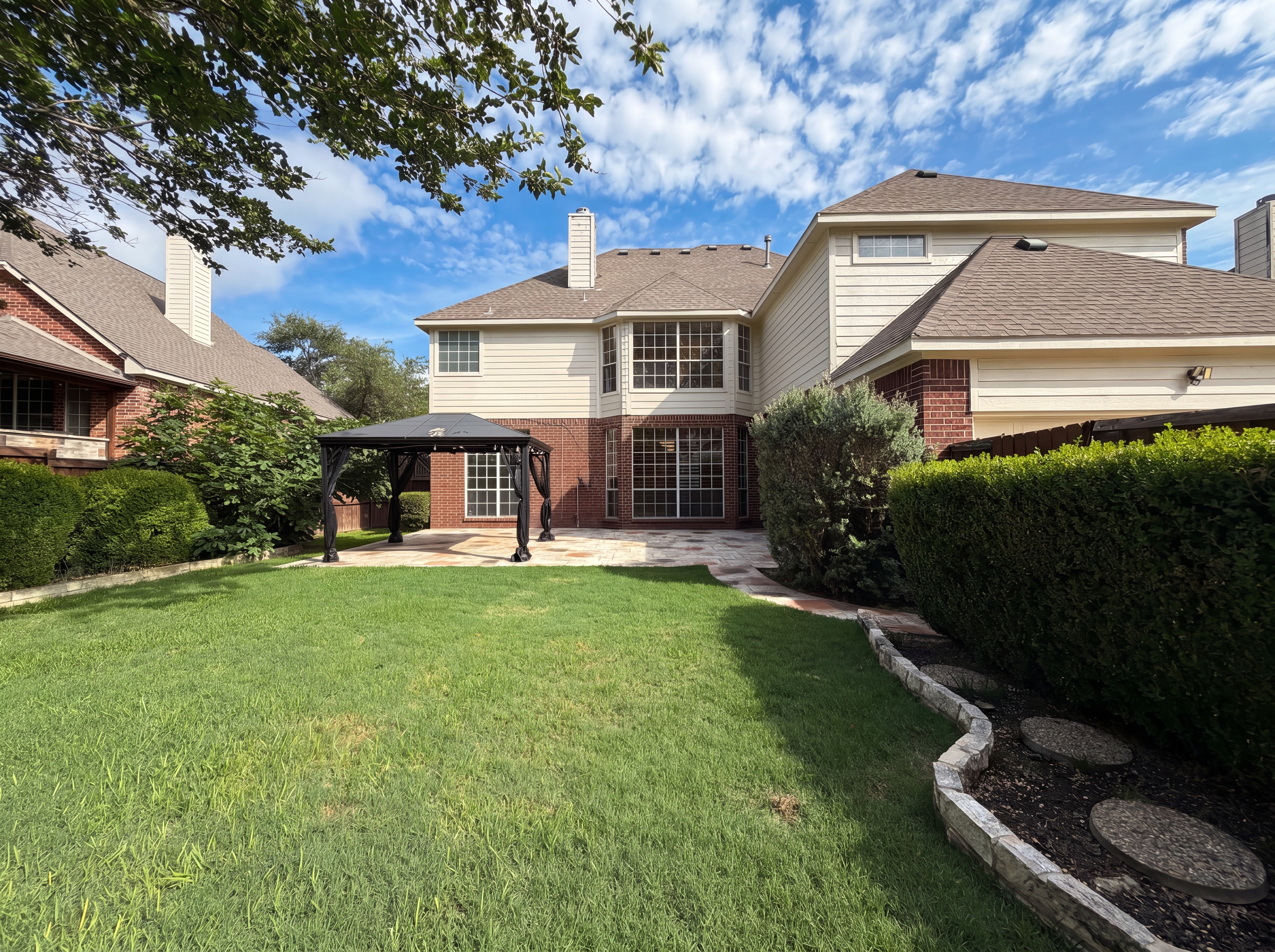 Photo 5 of 33 of 1429 Greenbriar Dr, Allen, TX