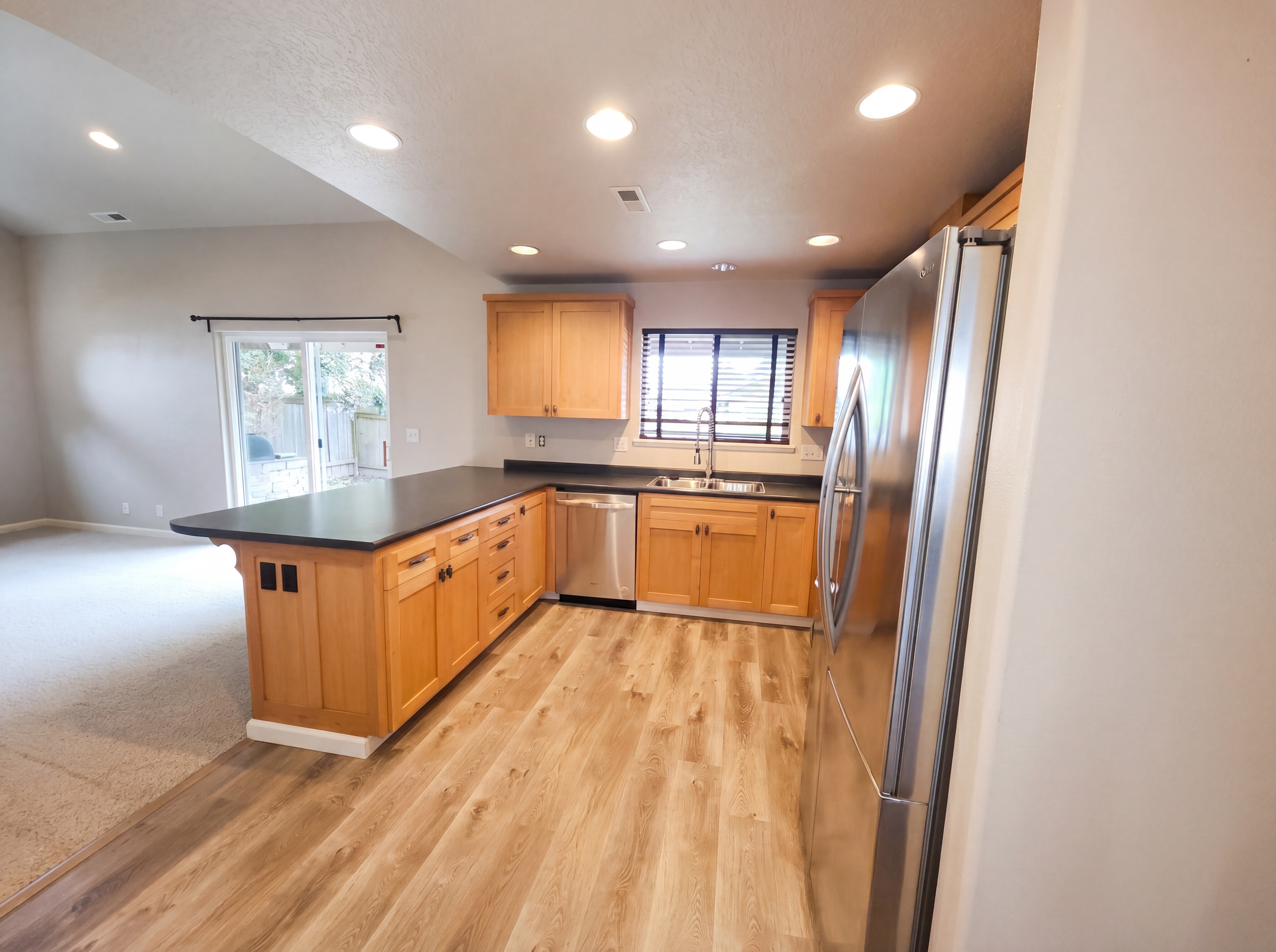 Photo 16 of 22 of 1310 Willow St, Junction City, OR