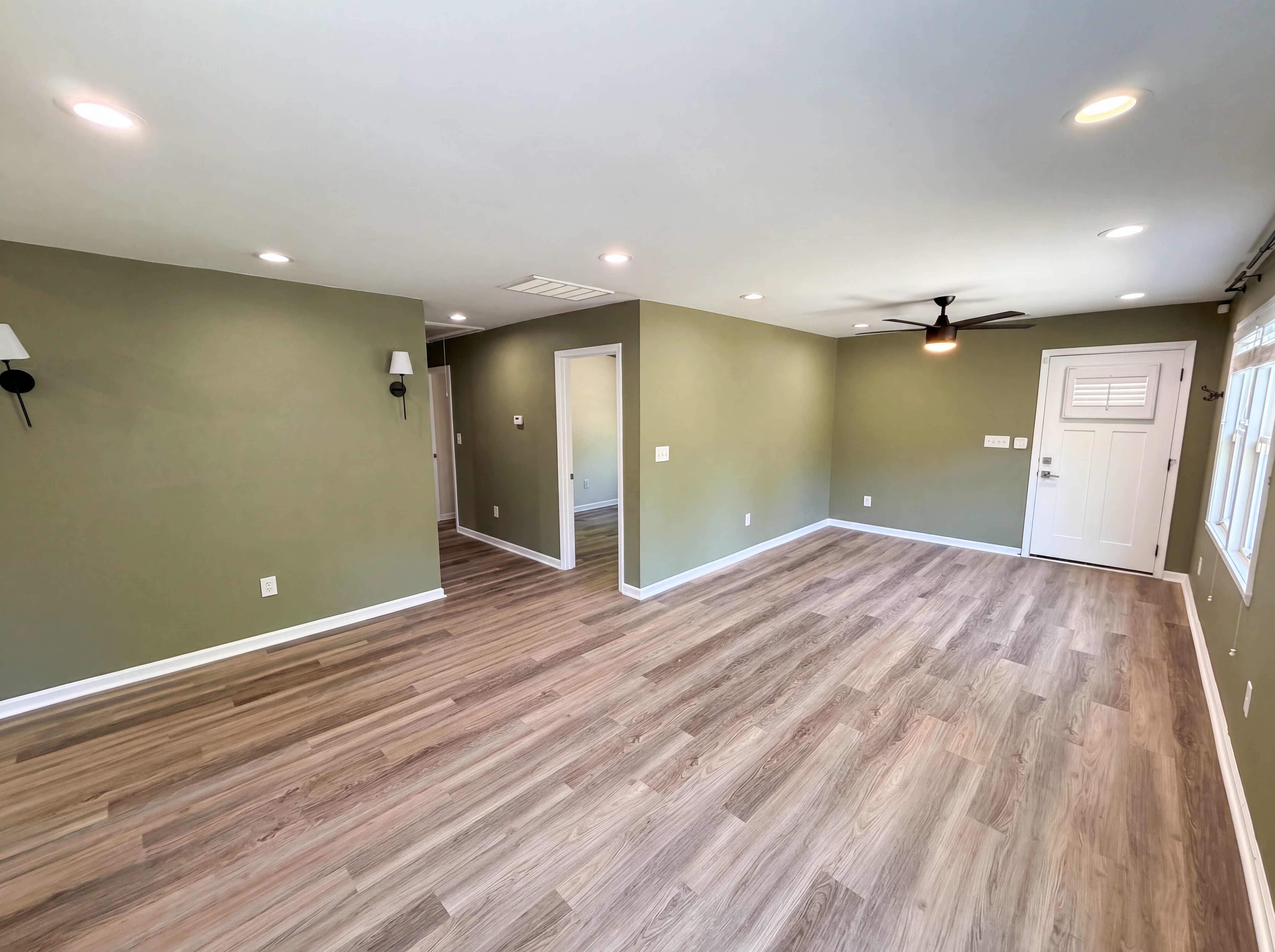 Photo 8 of 22 of 1520 Herrin Ave, Charlotte, NC