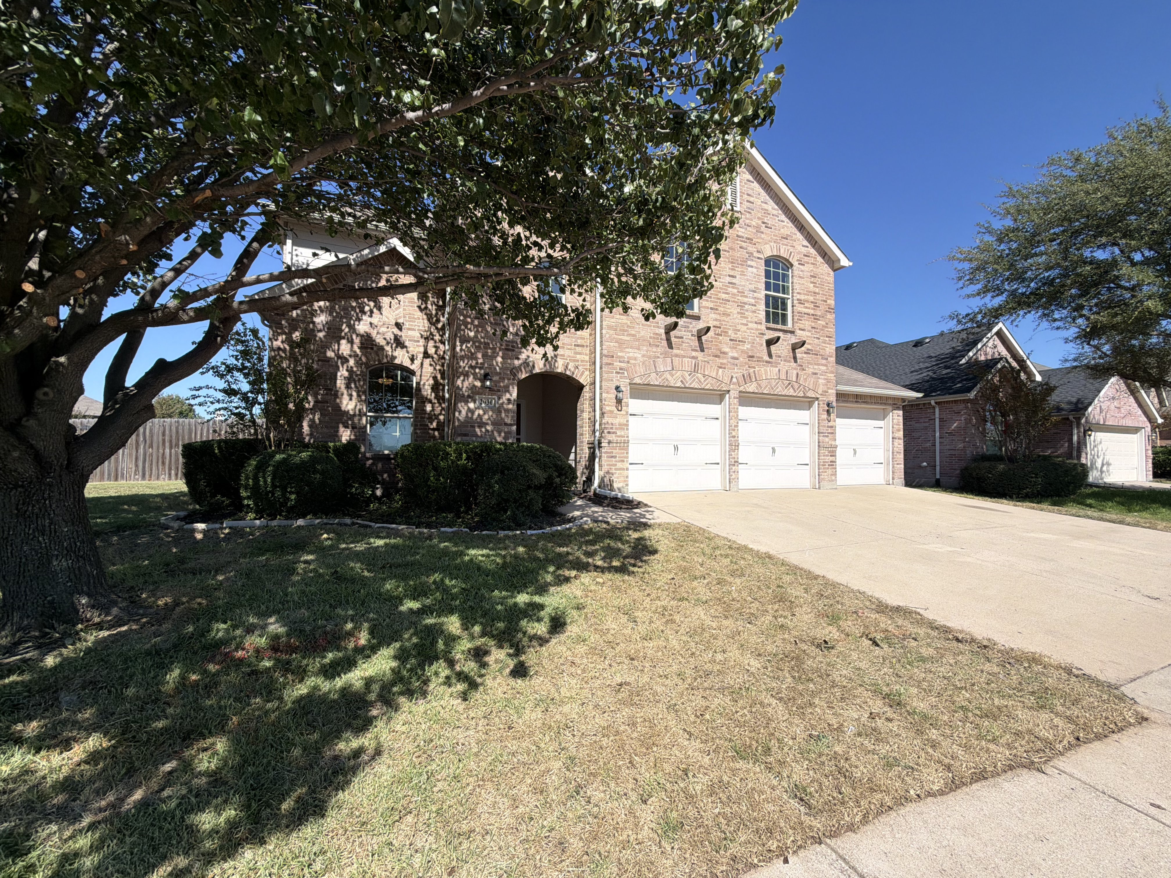 Photo 28 of 32 of 2030 Uvalde Dr, Forney, TX