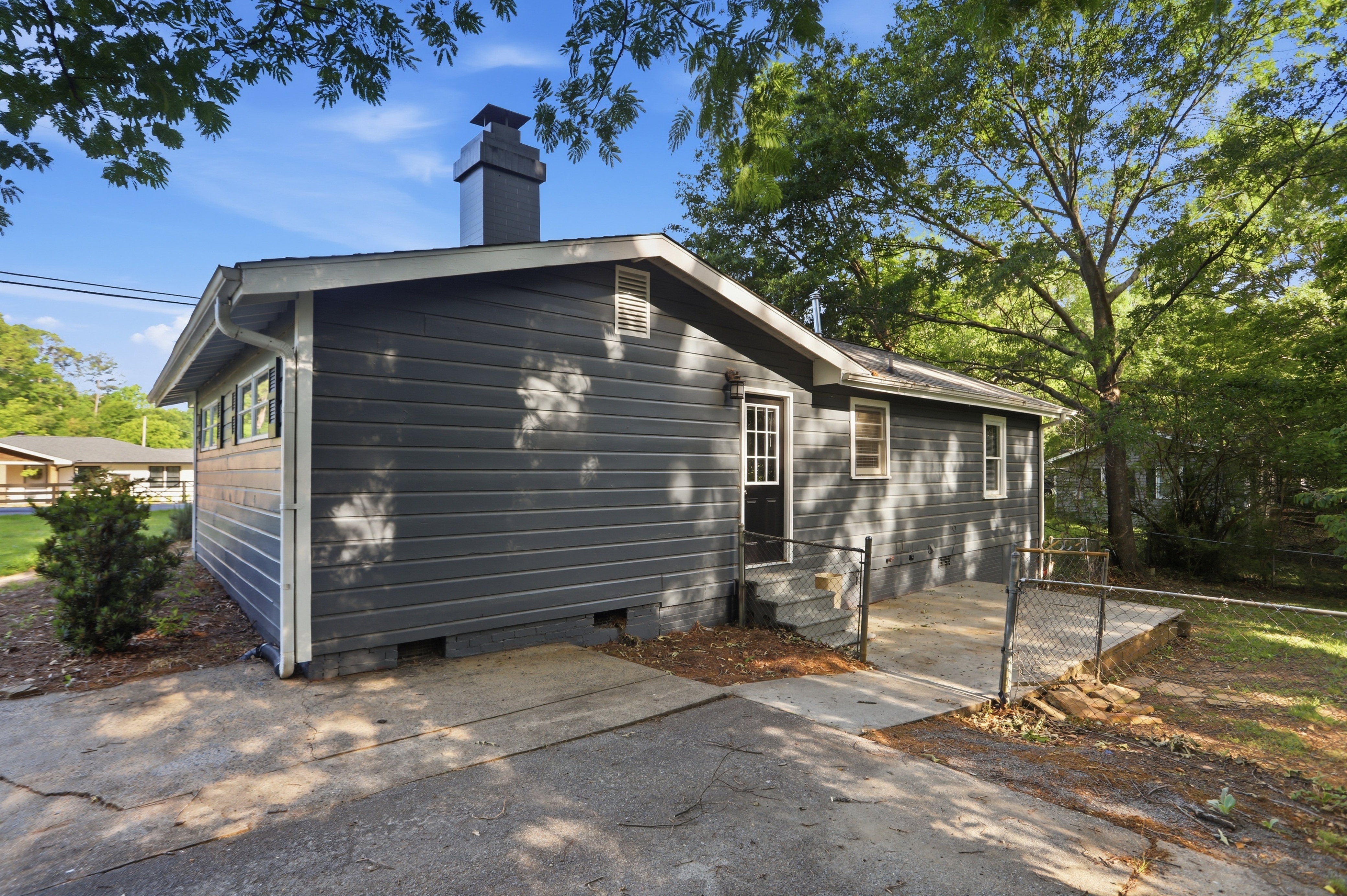 Photo 19 of 22 of 4570 Old Cowan Rd, Acworth, GA