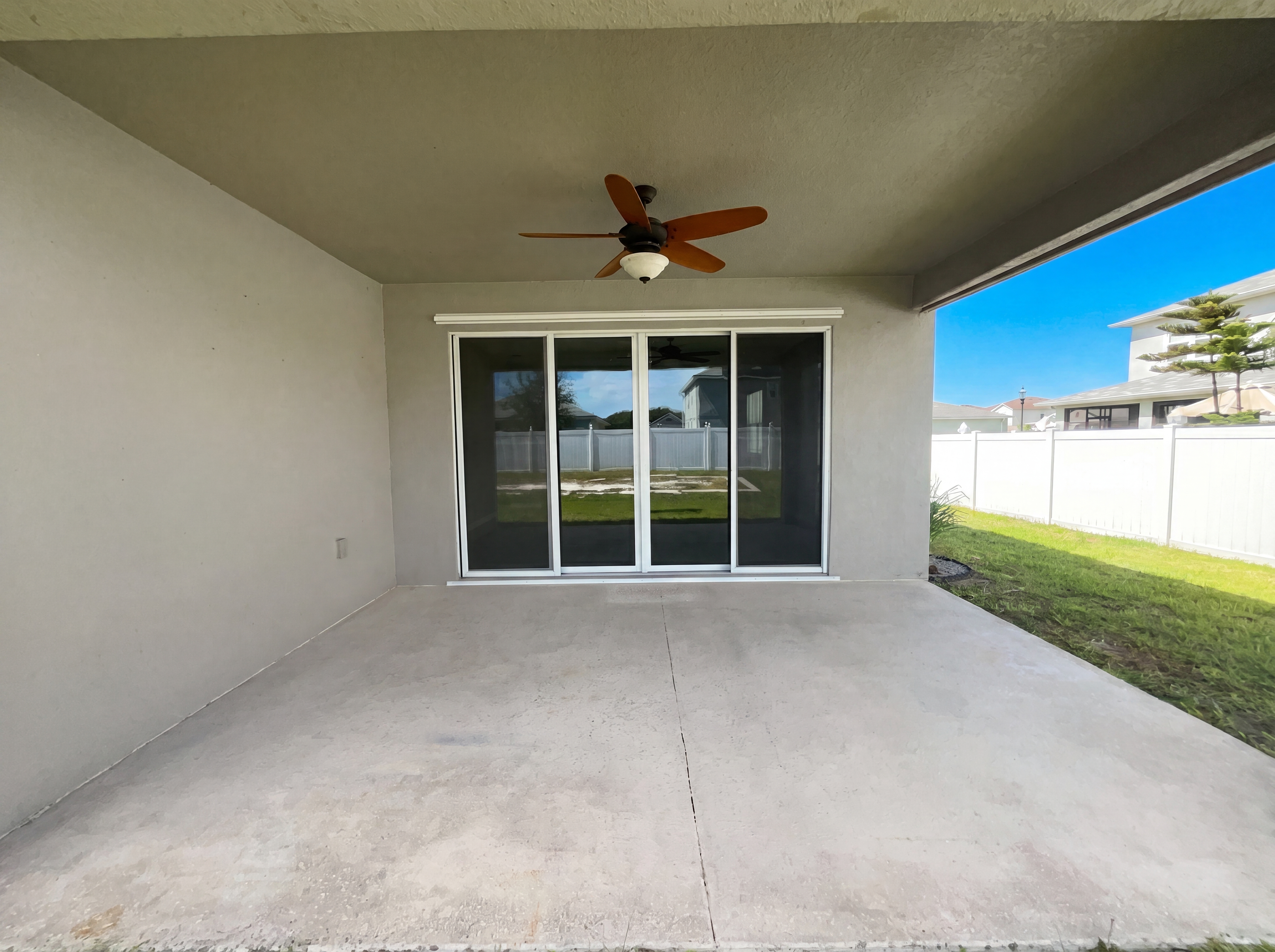 Photo 28 of 29 of 2526 W End Dr, Saint Cloud, FL