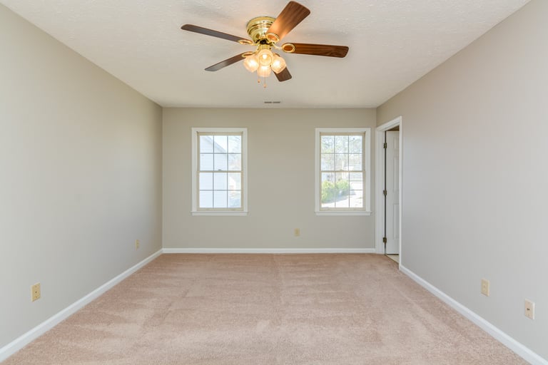 Photo 10 of 24 - 3728 Phillips Way E, Durham, NC 27713