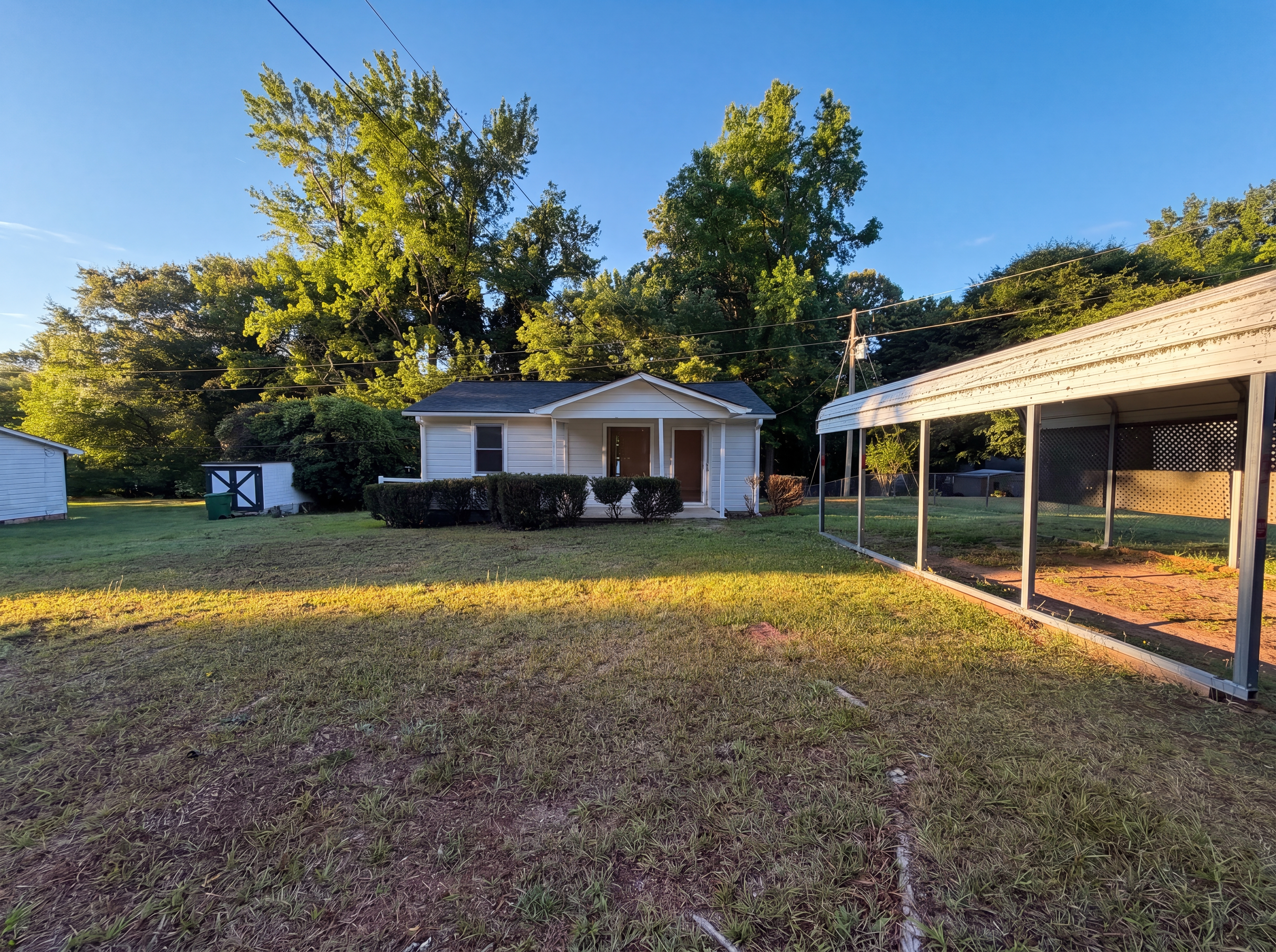 Photo 11 of 15 of 1413 Westside Dr, Fort Mill, SC