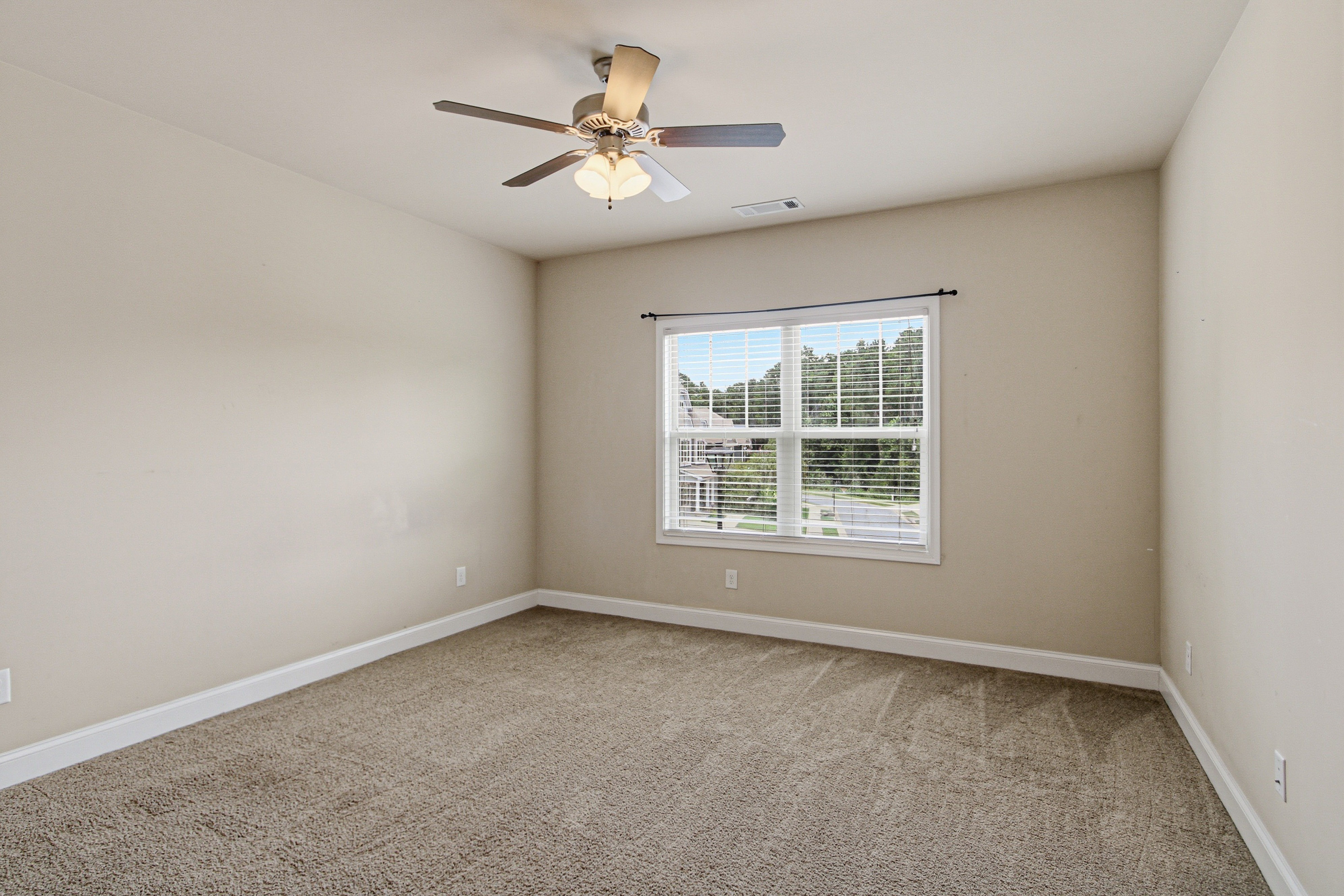Photo 22 of 41 of 114 Madison St, Canton, GA