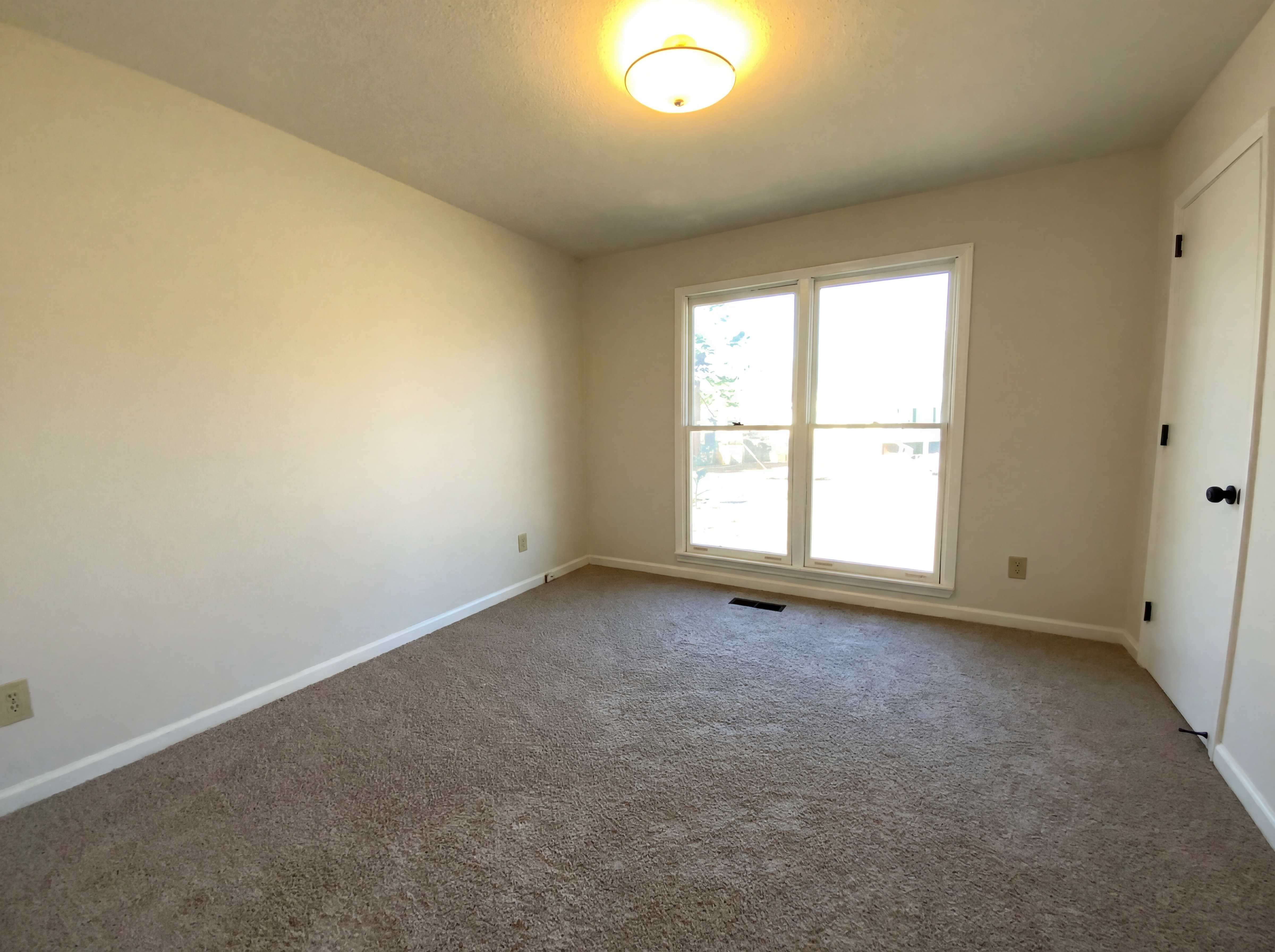 Photo 8 of 17 of 2271 Ashley Ln, Gardendale, AL