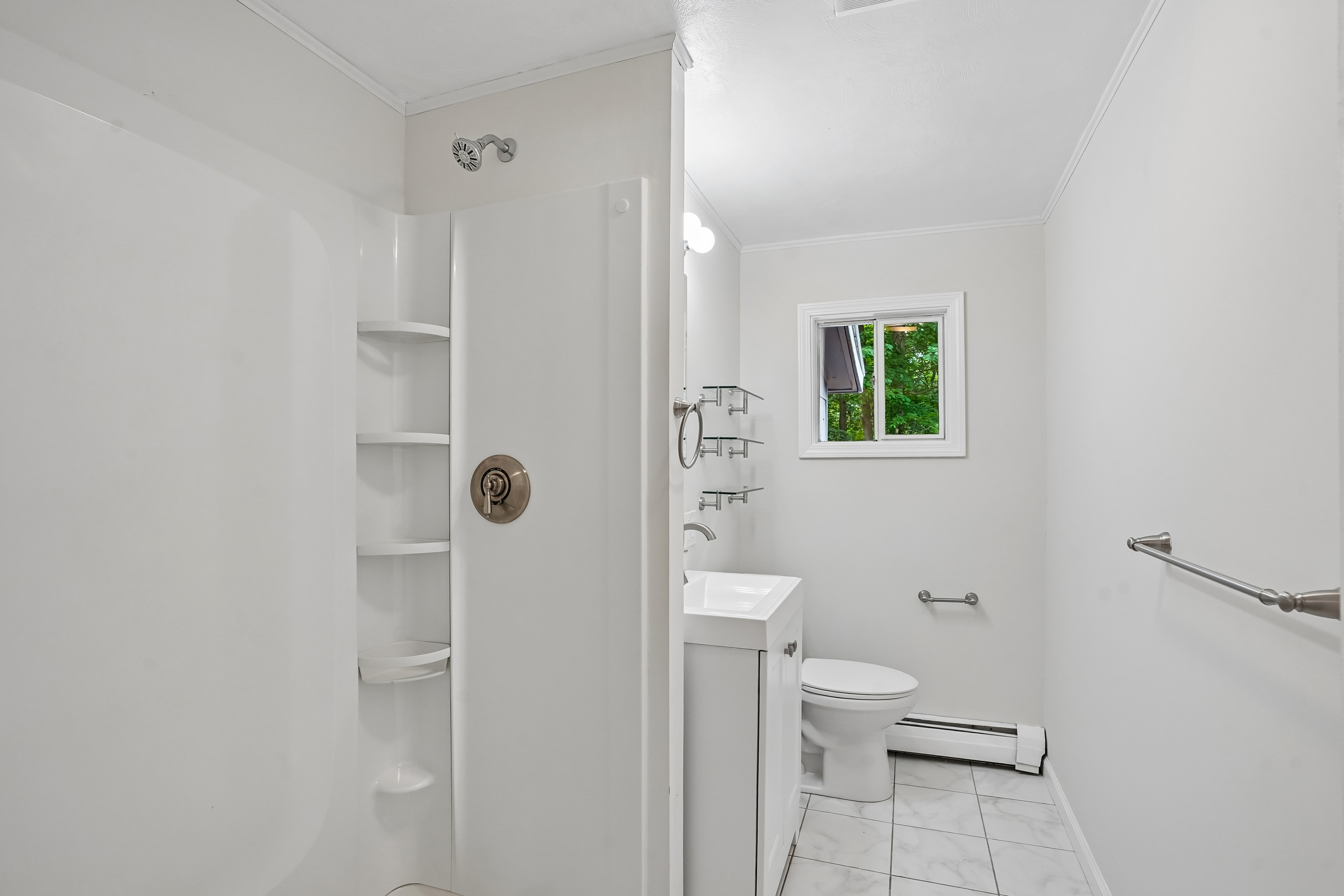 Photo 6 of 27 of 237 Hovenden Ave, Brockton, MA