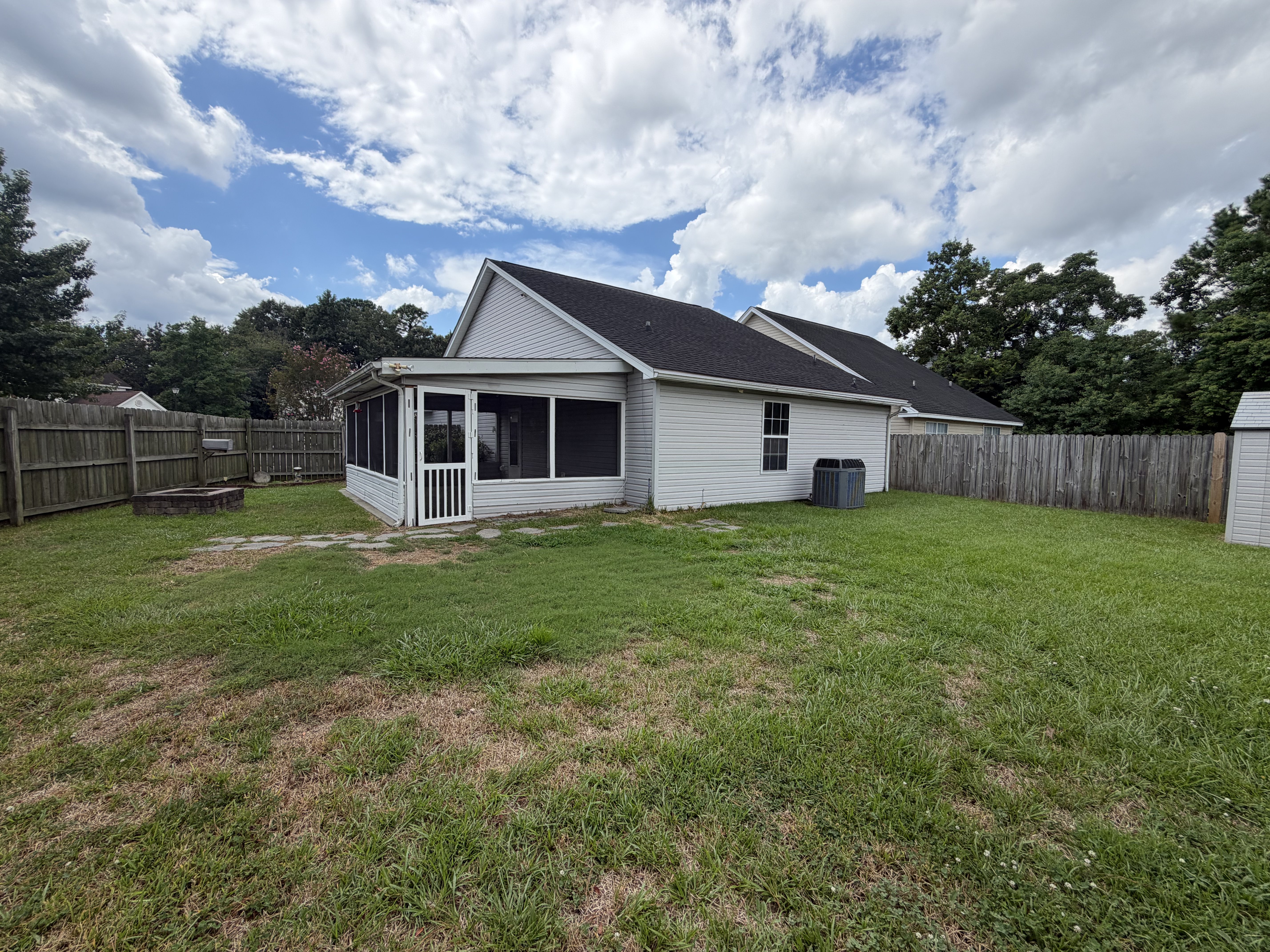 Photo 5 of 18 of 293 Hastings Dr, Goose Creek, SC
