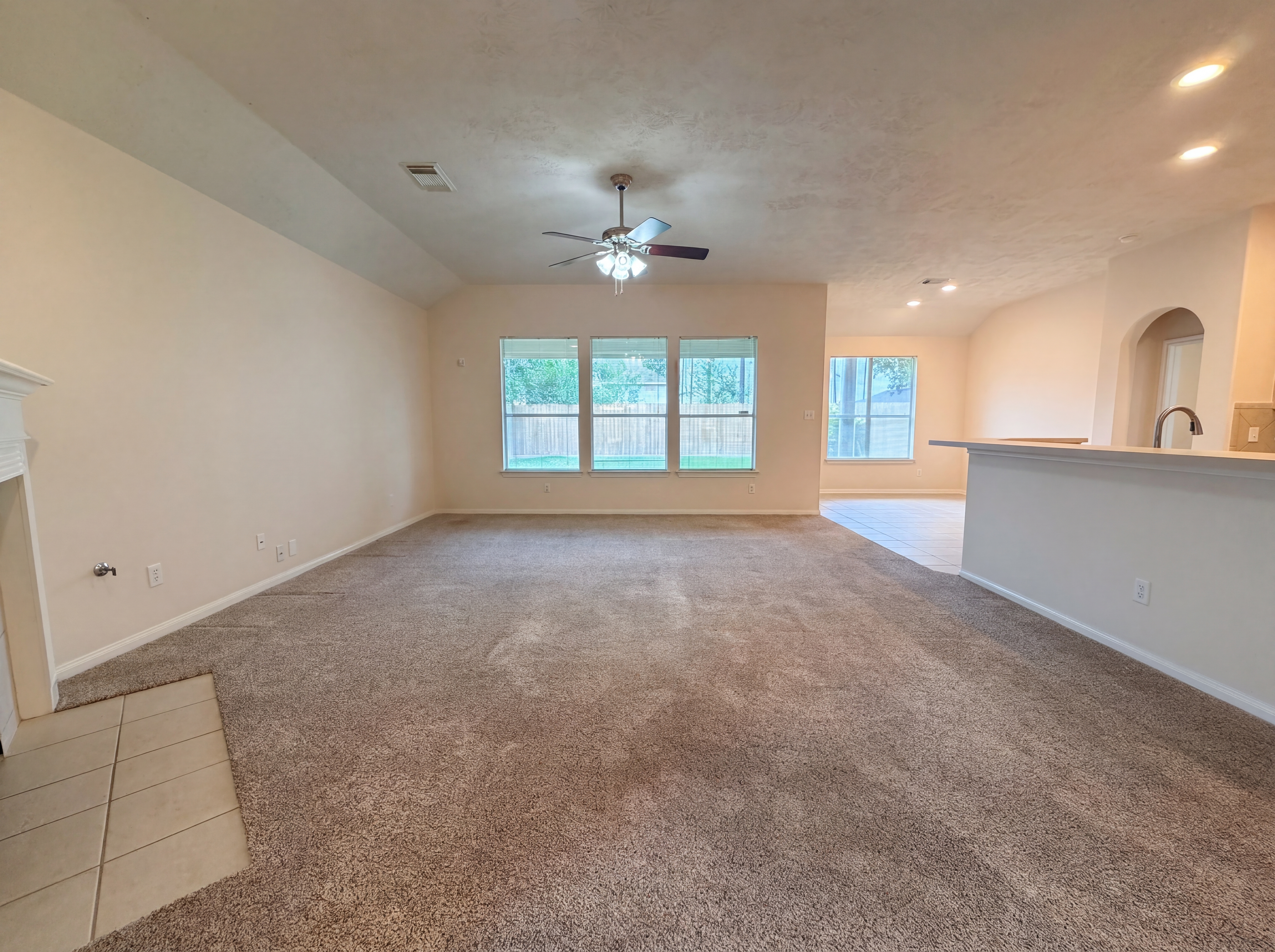 Photo 9 of 21 of 19110 Piney Way Dr, Tomball, TX