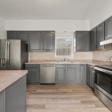 Property photo 2 of 4982 Penny Ln
