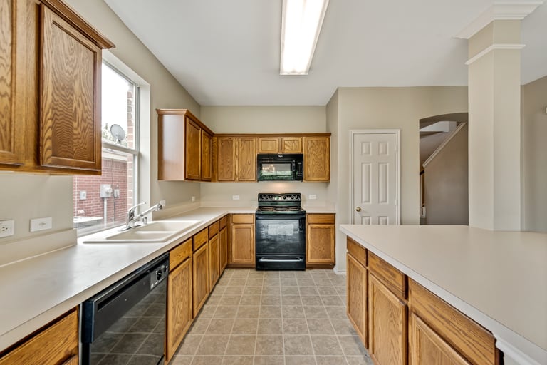 Photo 7 of 27 - 6808 Oak Falls Dr, McKinney, TX 75070