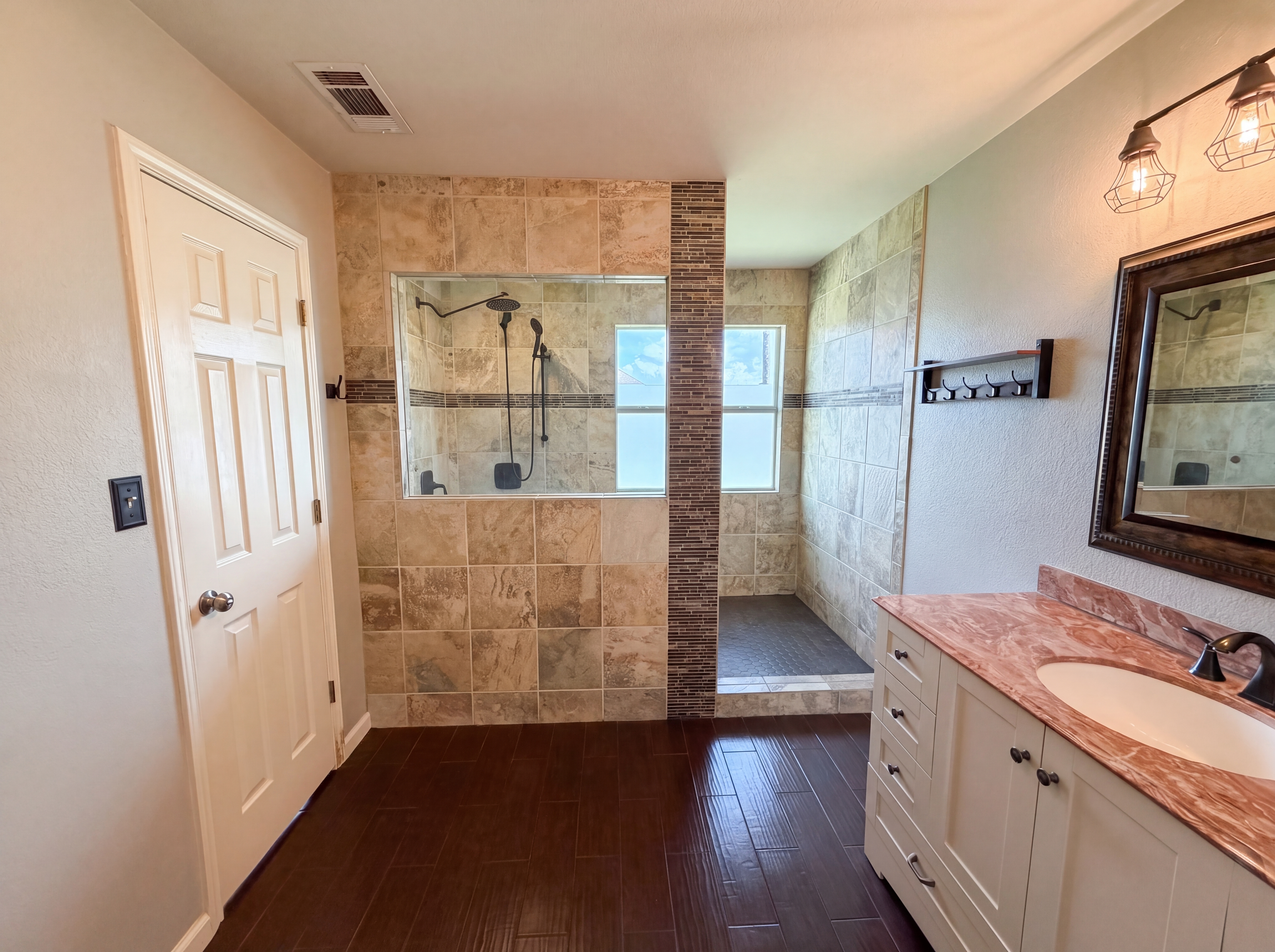 Photo 14 of 19 of 116 San Jacinto, Hutto, TX