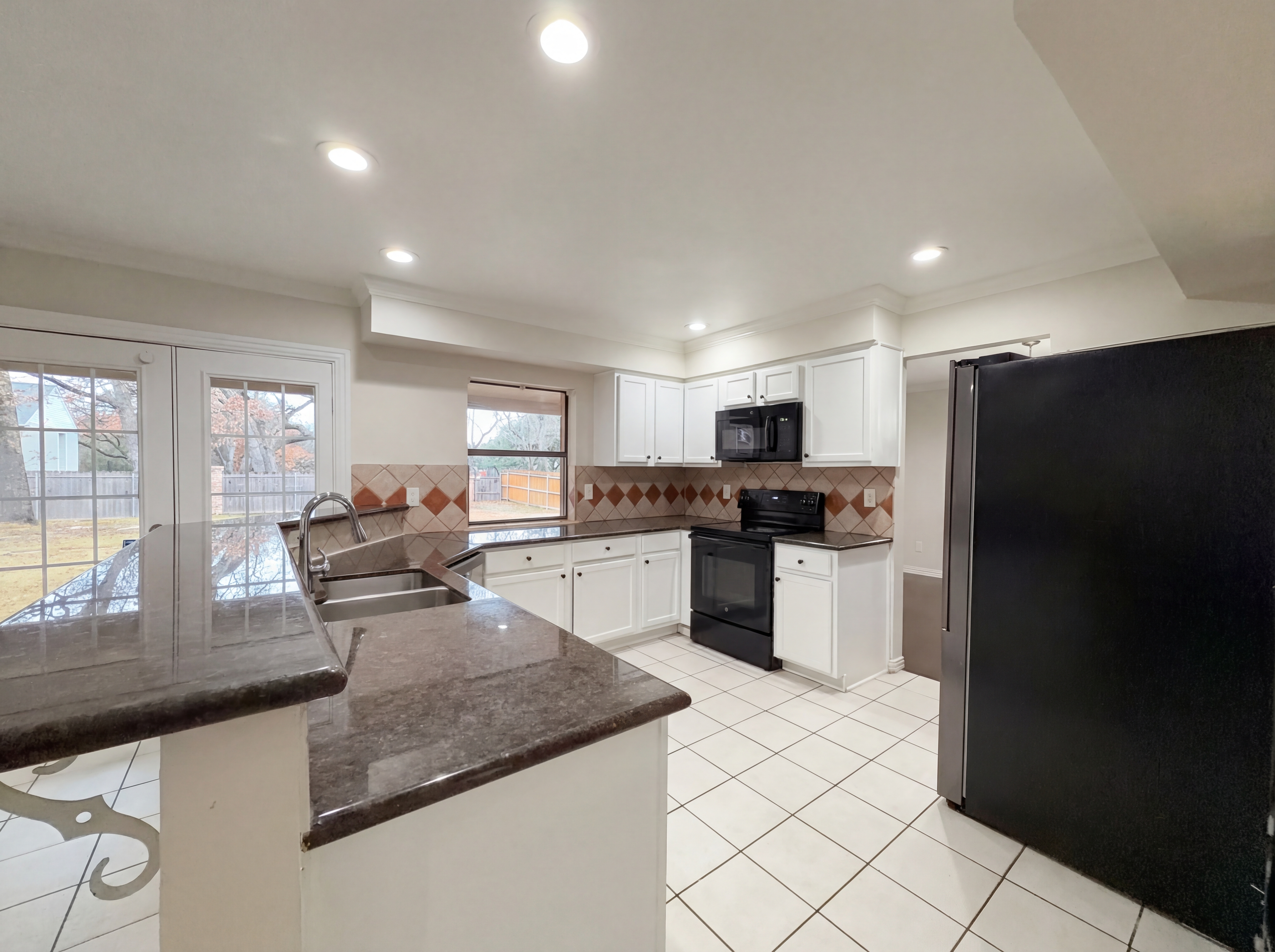 Photo 2 of 31 of 1951 Pin Oak Dr, Flower Mound, TX