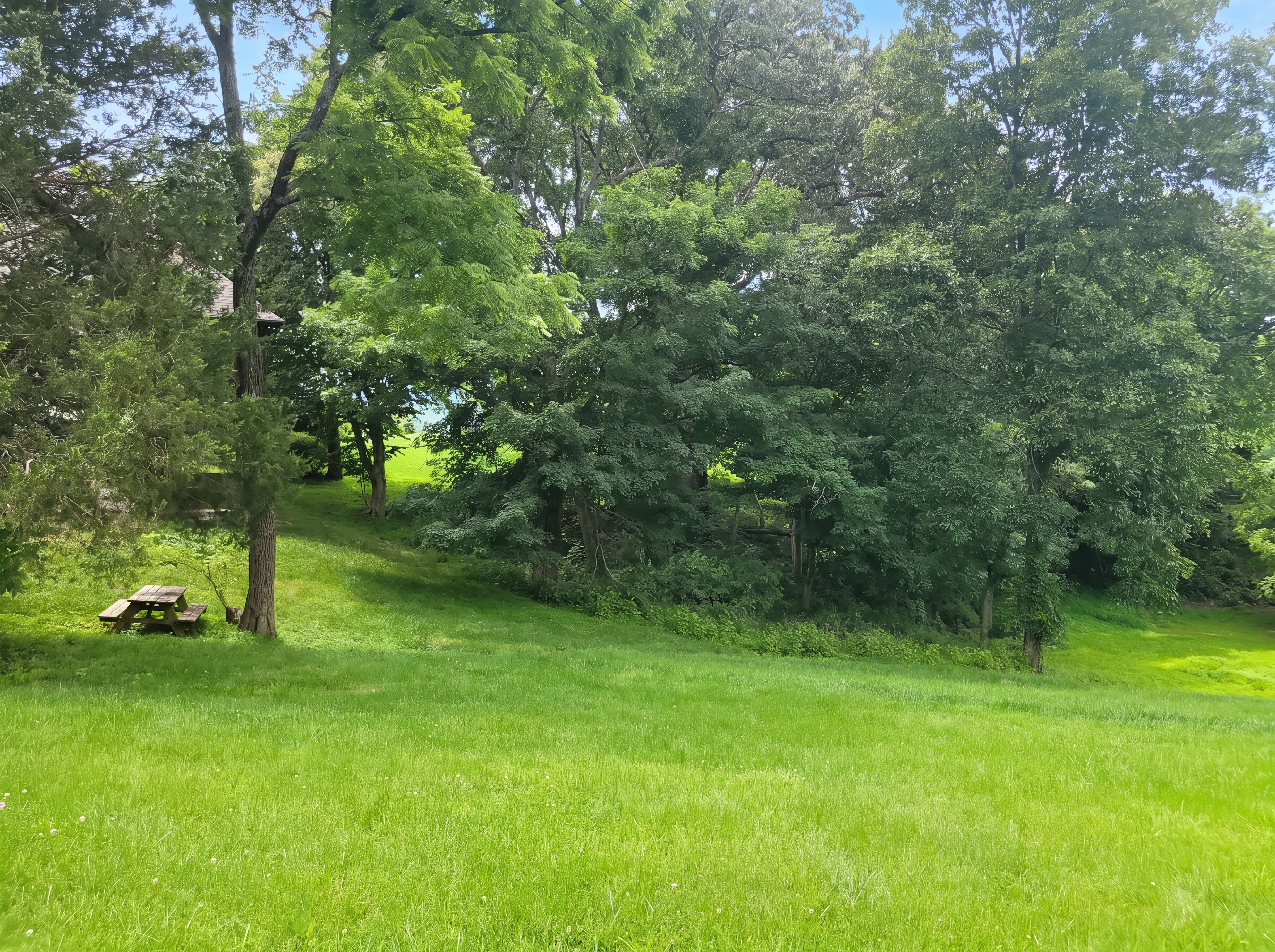 Photo 34 of 38 of 521 Autumnstone Ln, Bowling Green, KY