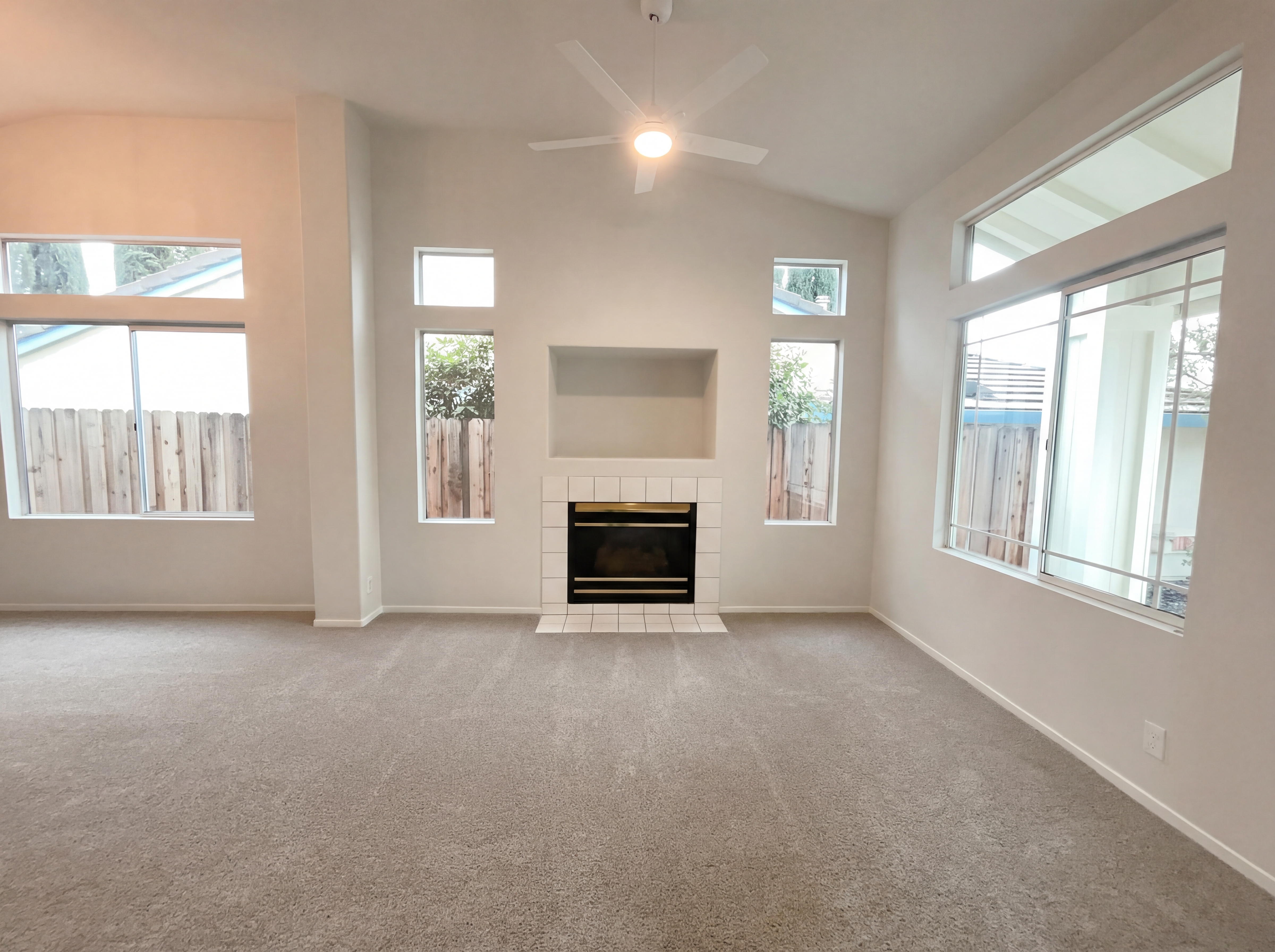 Photo 8 of 24 of 108 Austin Dr, Folsom, CA
