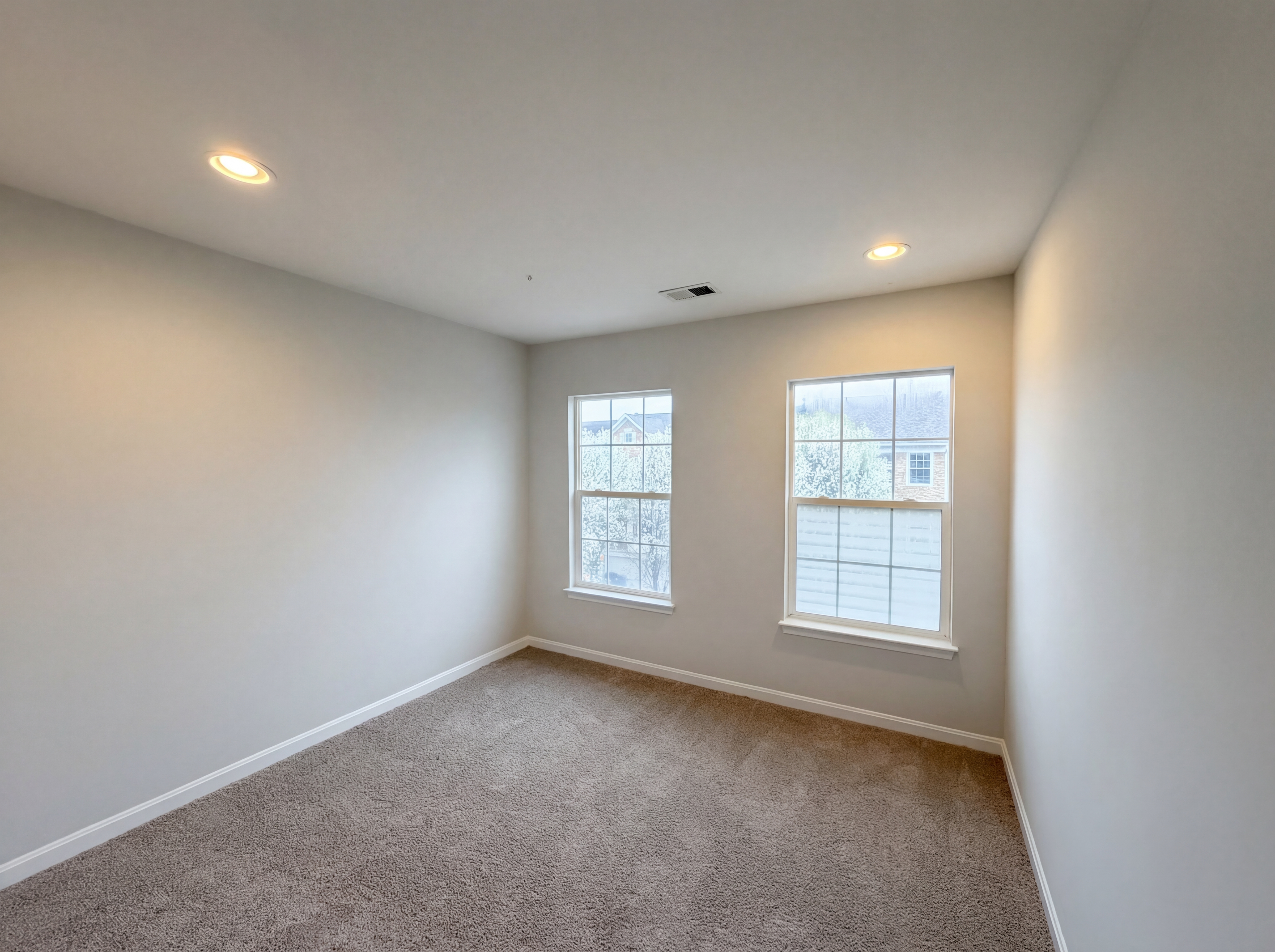 Photo 4 of 23 of 43684 Phelps Ter, Ashburn, VA