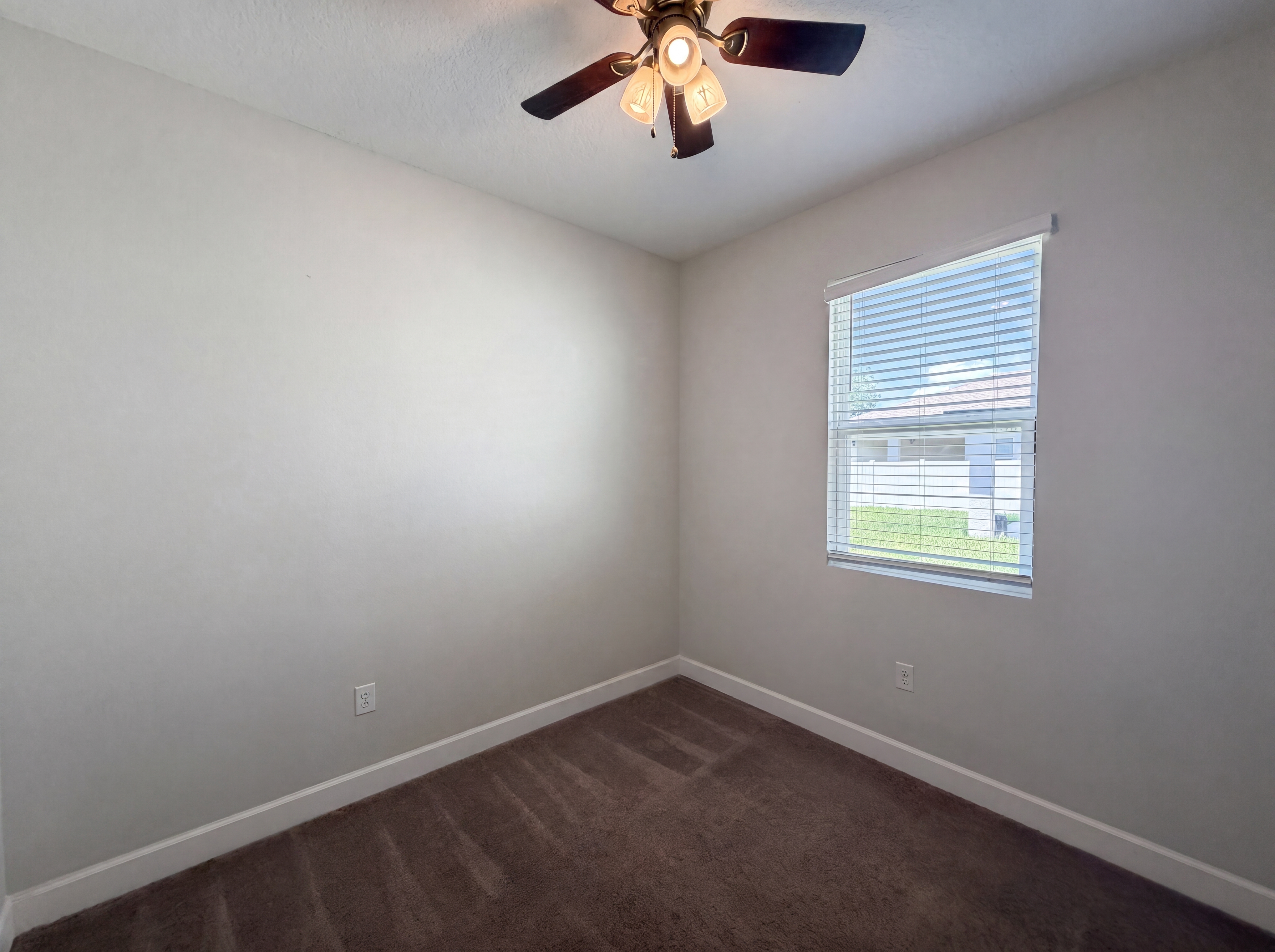 Photo 11 of 20 of 480 Buchannan Dr, Davenport, FL