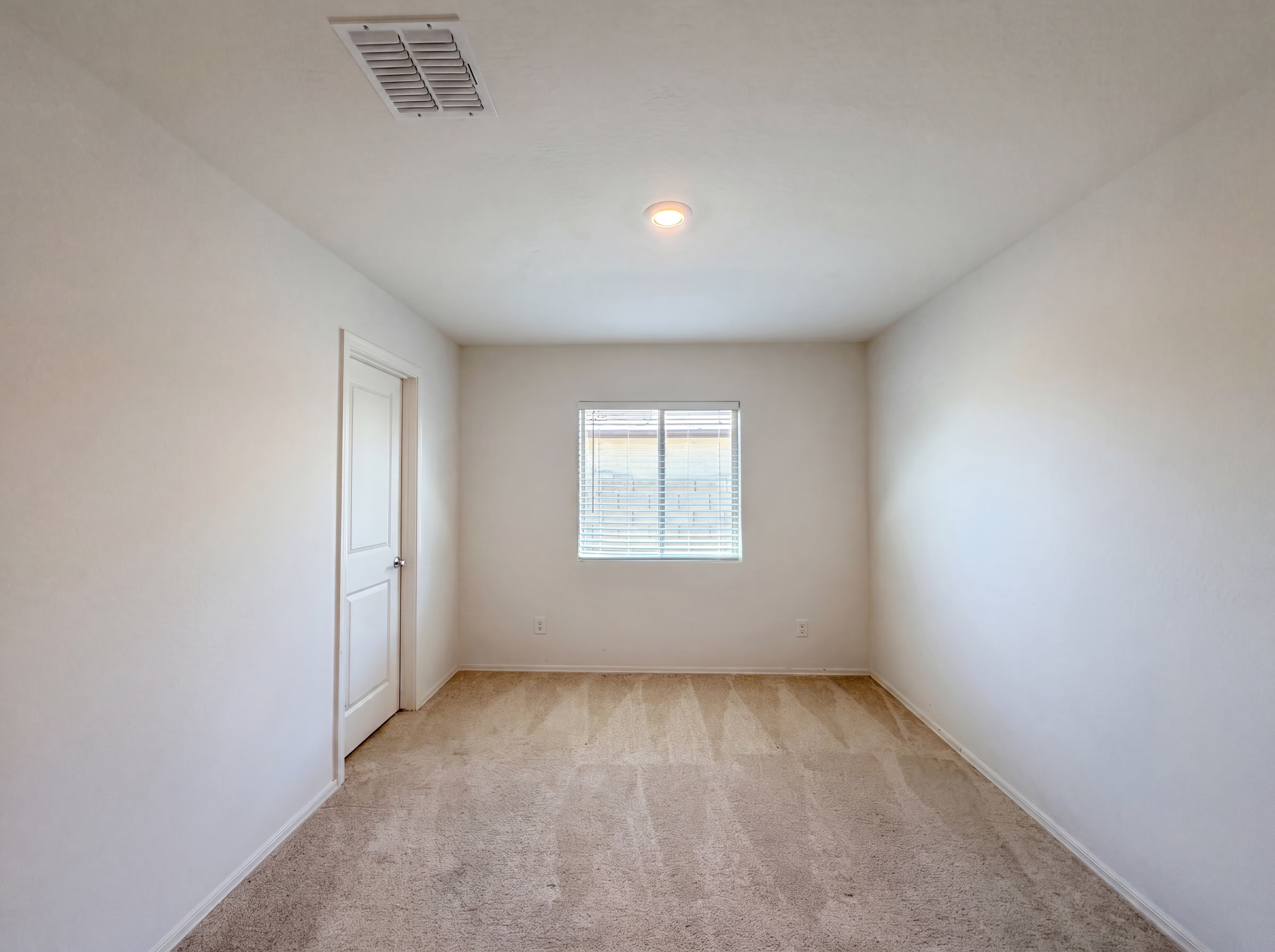 Photo 13 of 21 of 482 W Whitetail Dr, Casa Grande, AZ