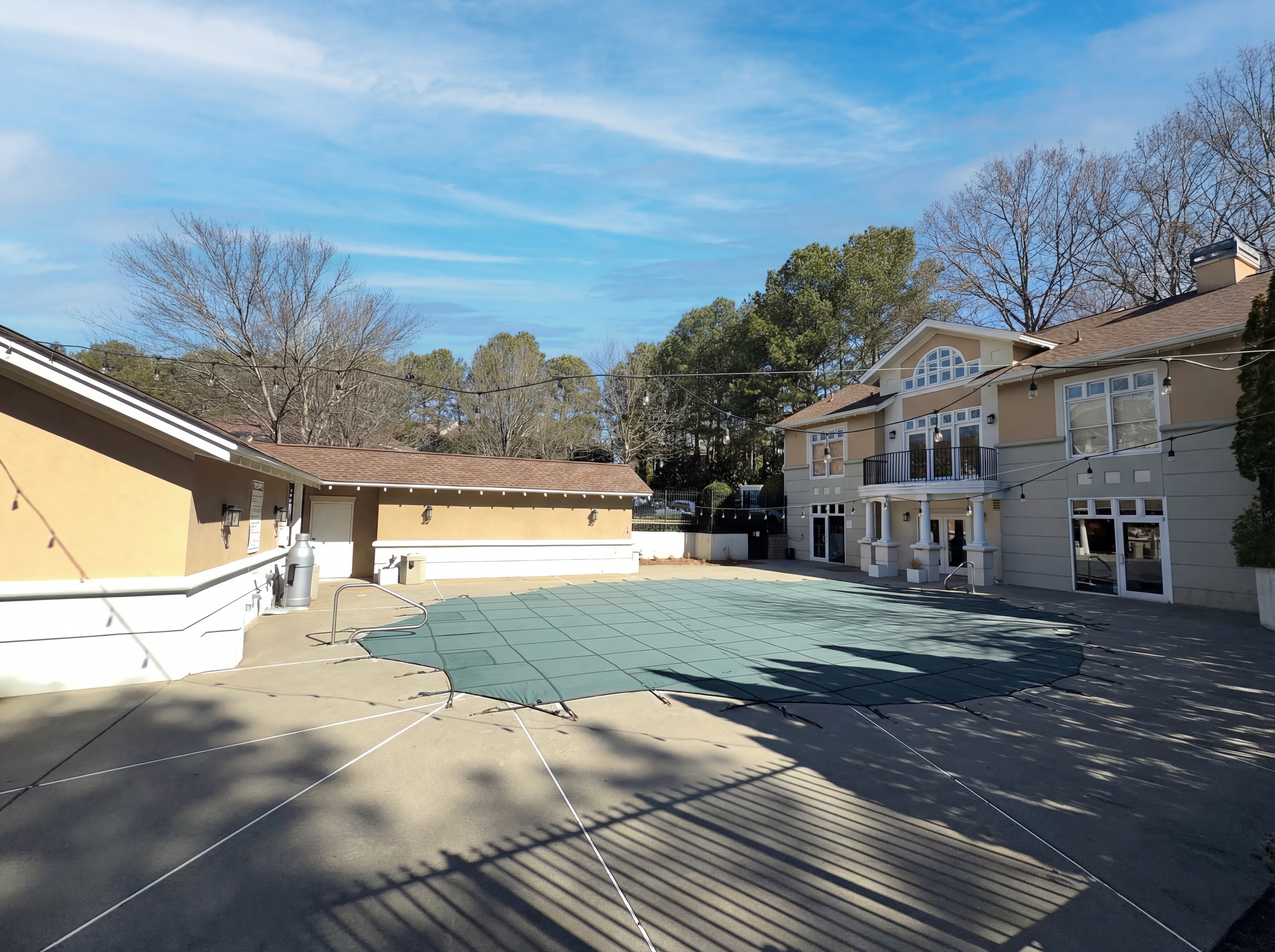 Photo 5 of 24 of 2700 Pine Tree Rd NE, Atlanta, GA