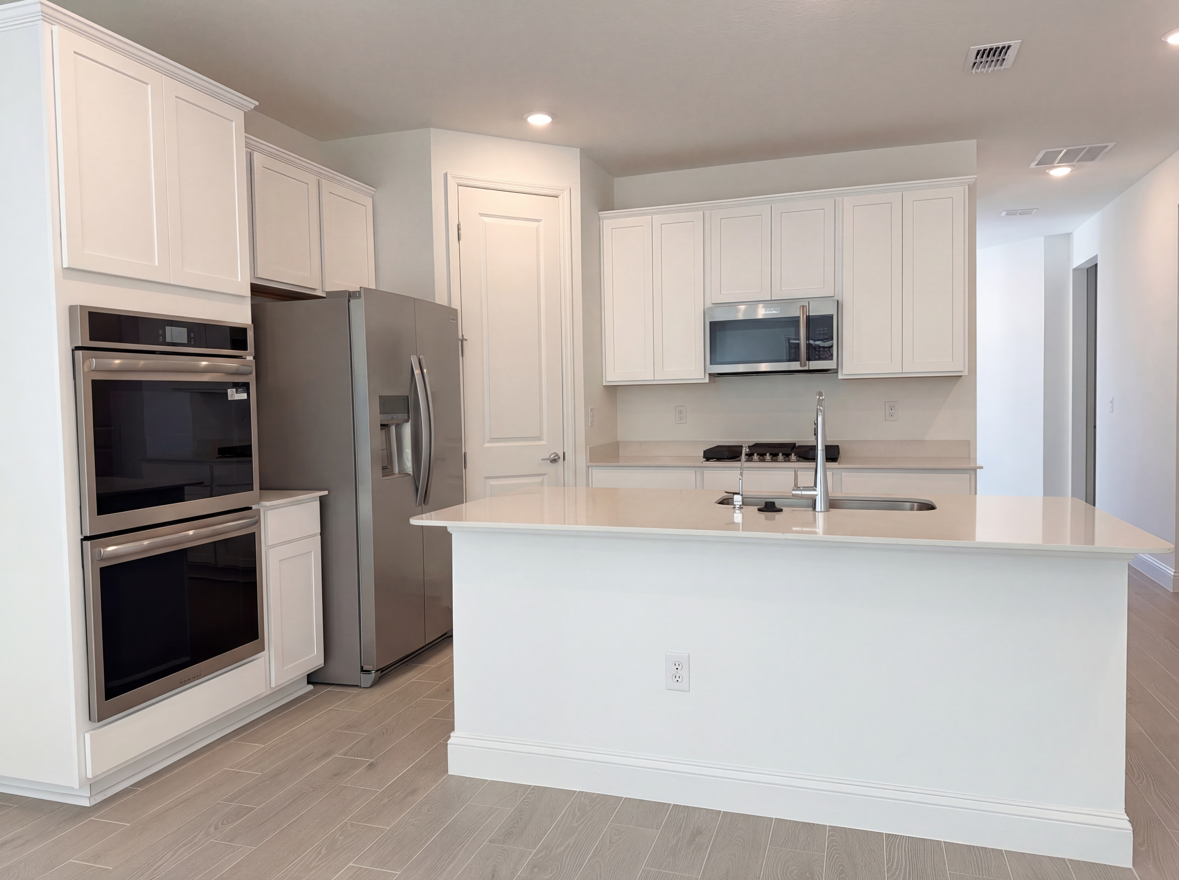 Photo 10 of 27 of 483 Murphys Dr, Saint Johns, FL