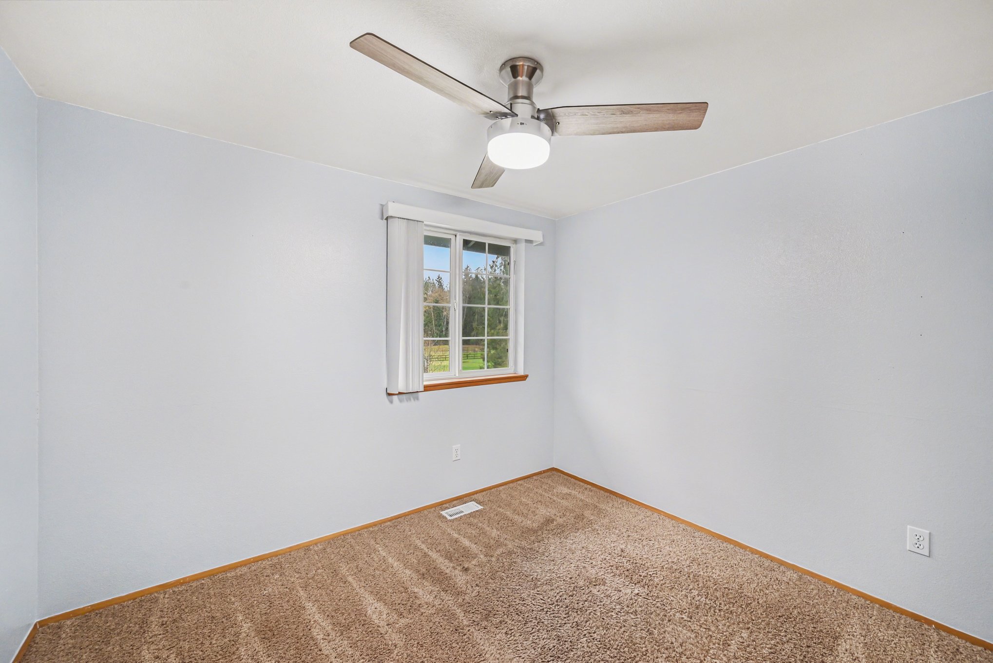 Photo 15 of 17 of 21016 68th Street Ct E, Bonney Lake, WA