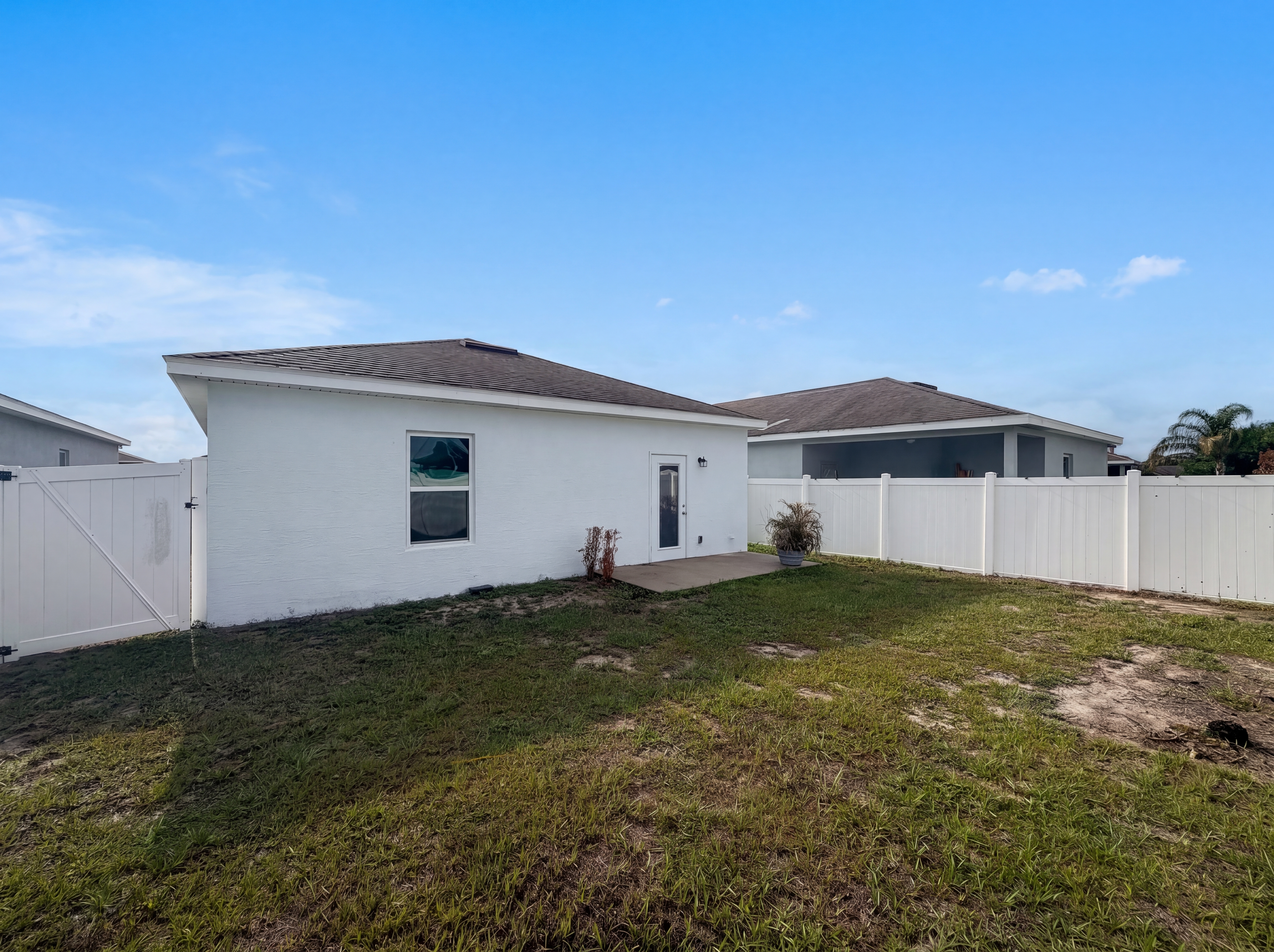 Photo 16 of 17 of 2953 Whispering Trails Dr, Winter Haven, FL