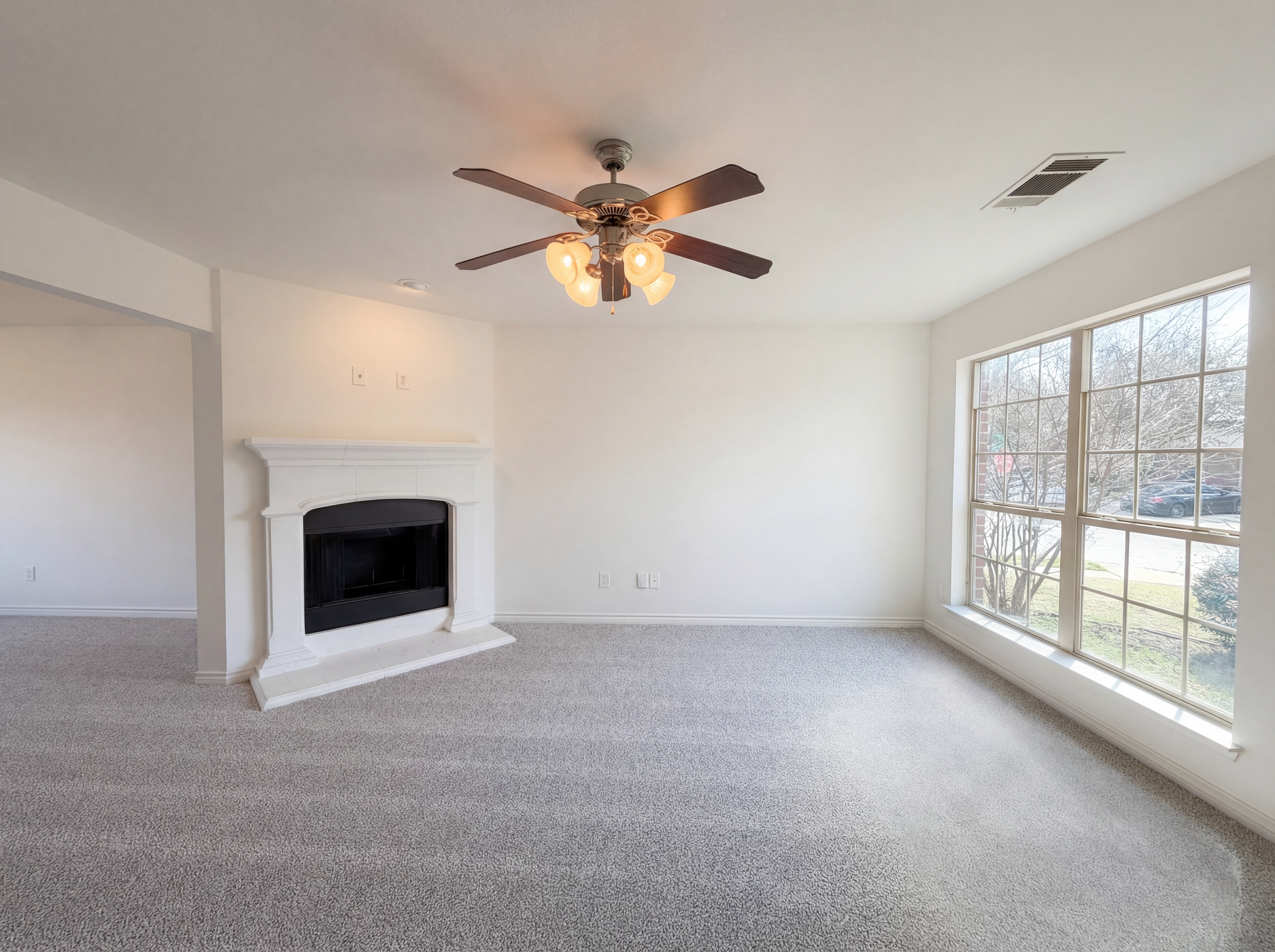 Photo 6 of 20 of 1200 Boxwood Dr, Crowley, TX