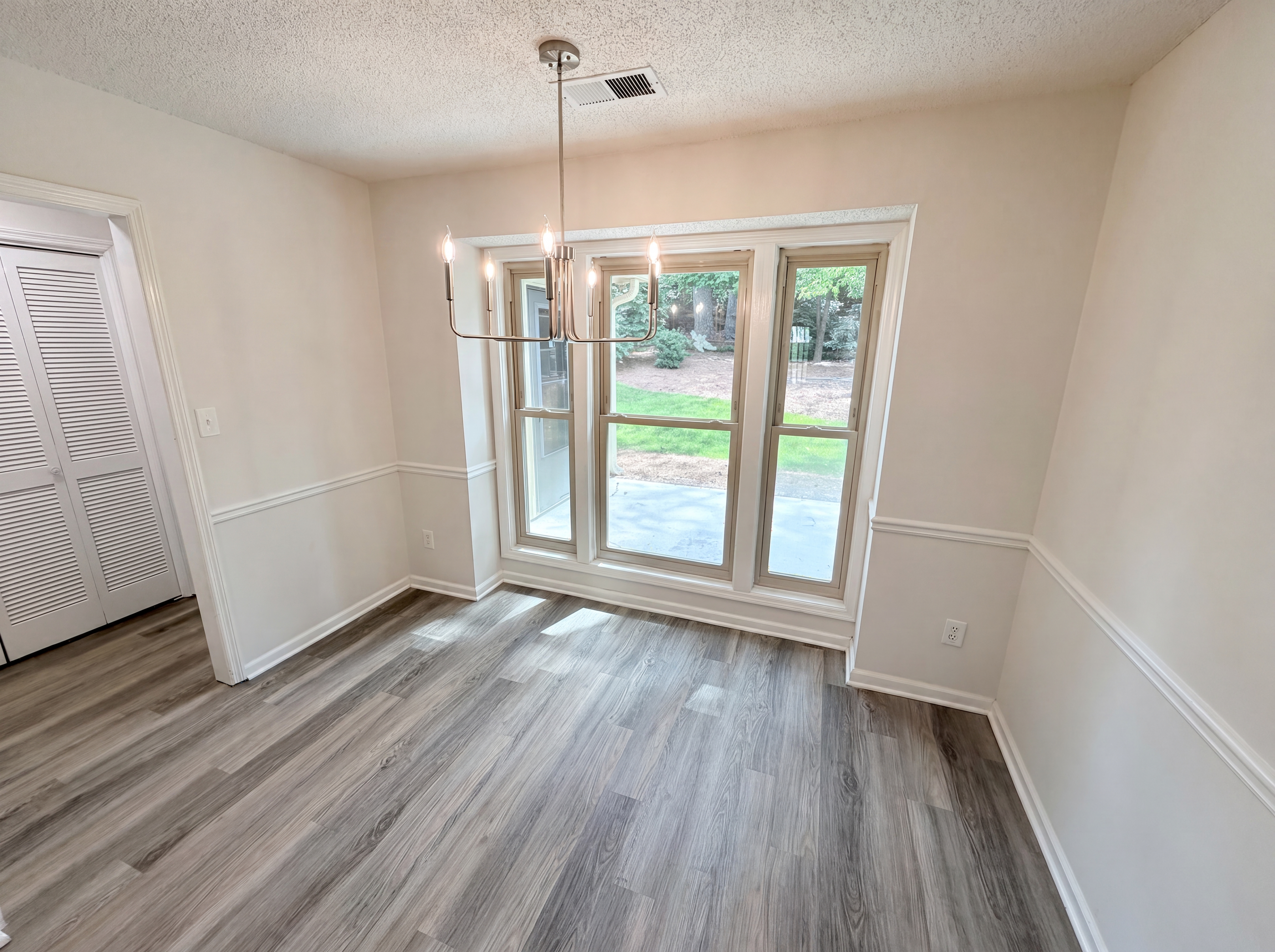 Photo 6 of 29 of 2110 Old Forge Way, Marietta, GA