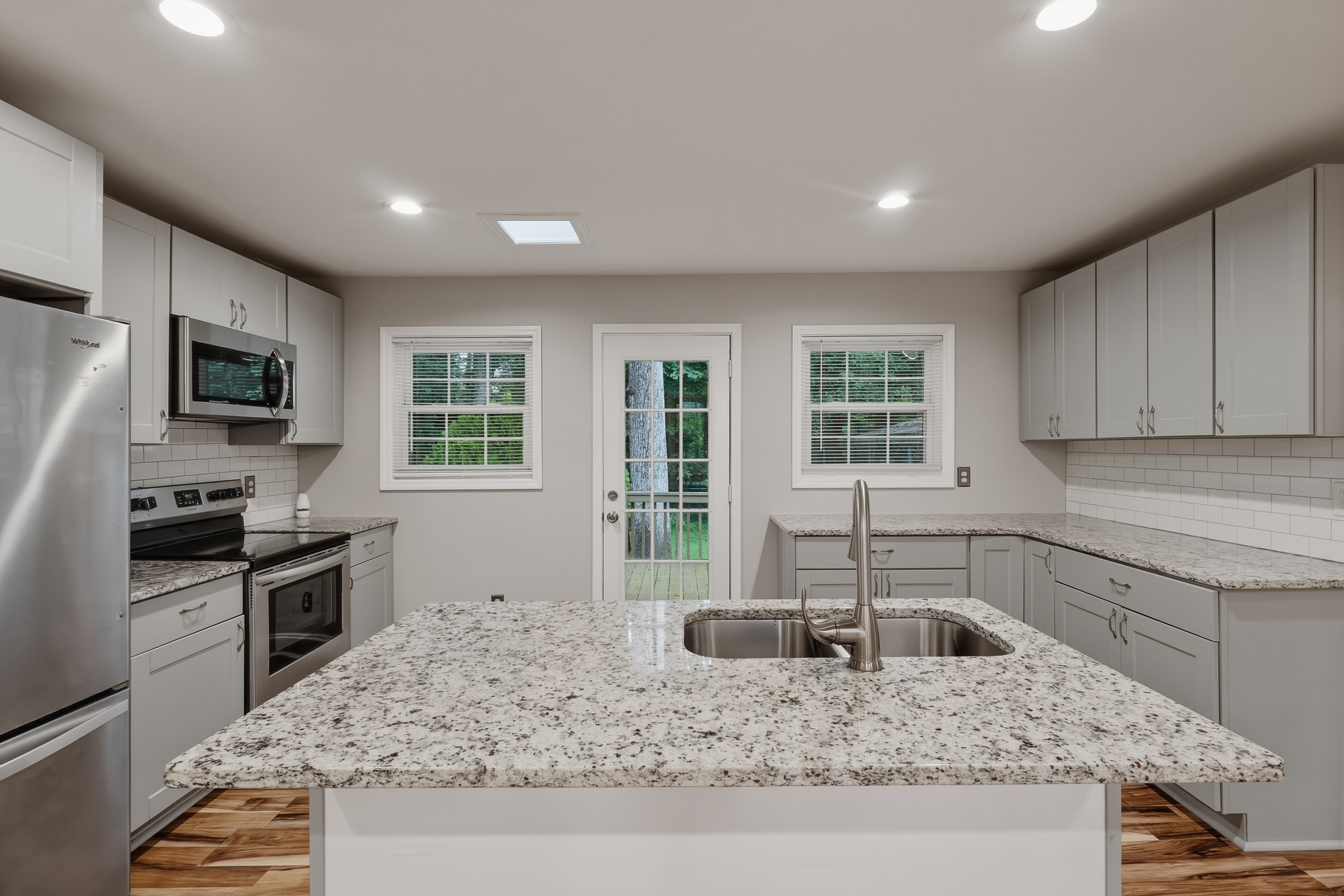 Photo 2 of 30 of 2162 Chestnut Pl, Lithia Springs, GA